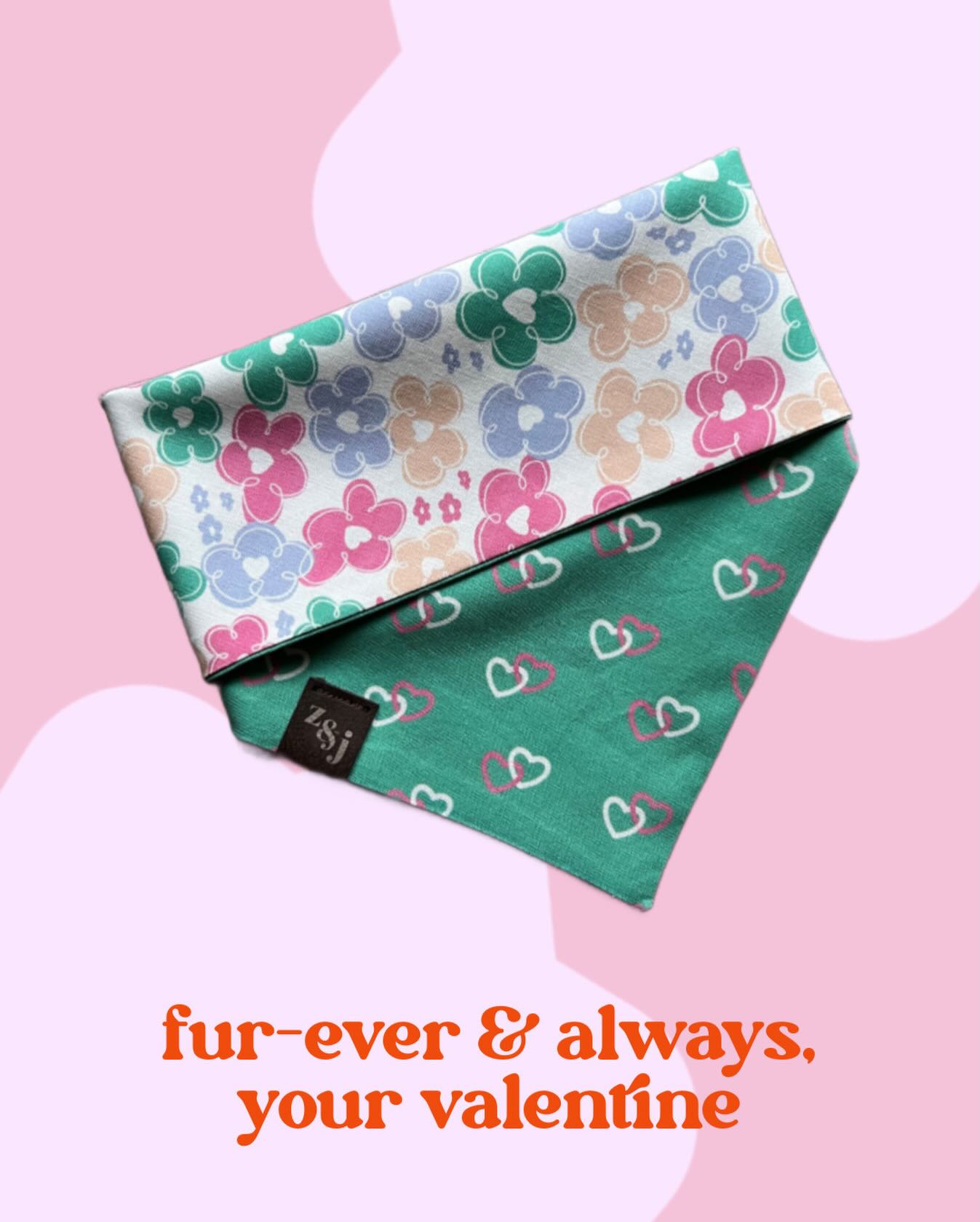 roses are red,
violets are blue,
if you see like a dog,
this bandana is blue too
probably!!!!!