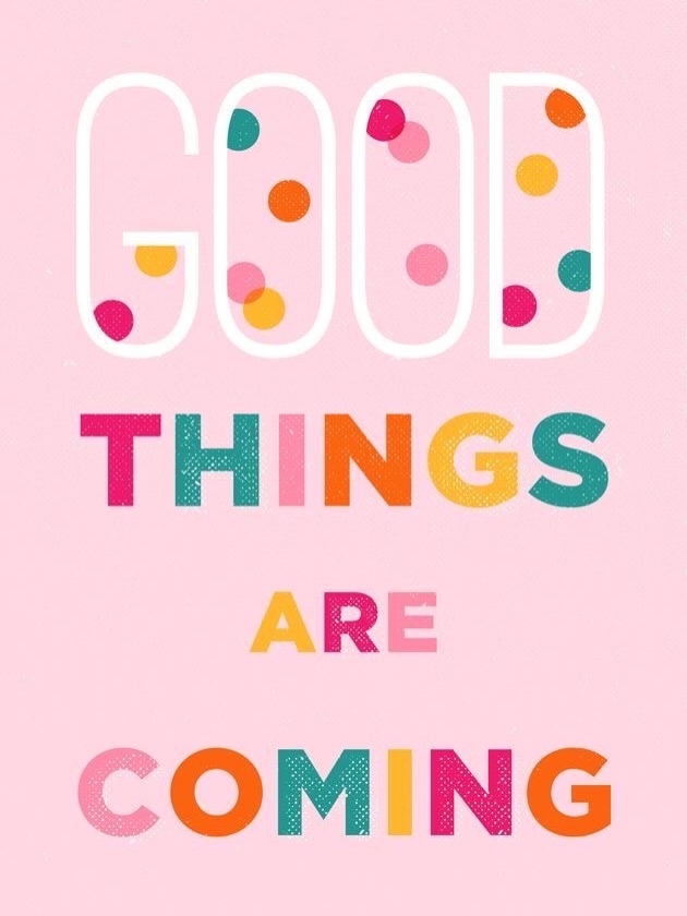 January Joy inspo & 📸 roll happiness 🩷
I’m collecting moments of color, beauty, and whimsy on my journey to feel alive this year, bloom like never before, and watch magic spark. Obsessed with my new 🦚 lamp… and peep the extra special project I’ve been pouring my heart into 👀
Happy Sunday! Life is WAY too short for beige! 🌈🎉