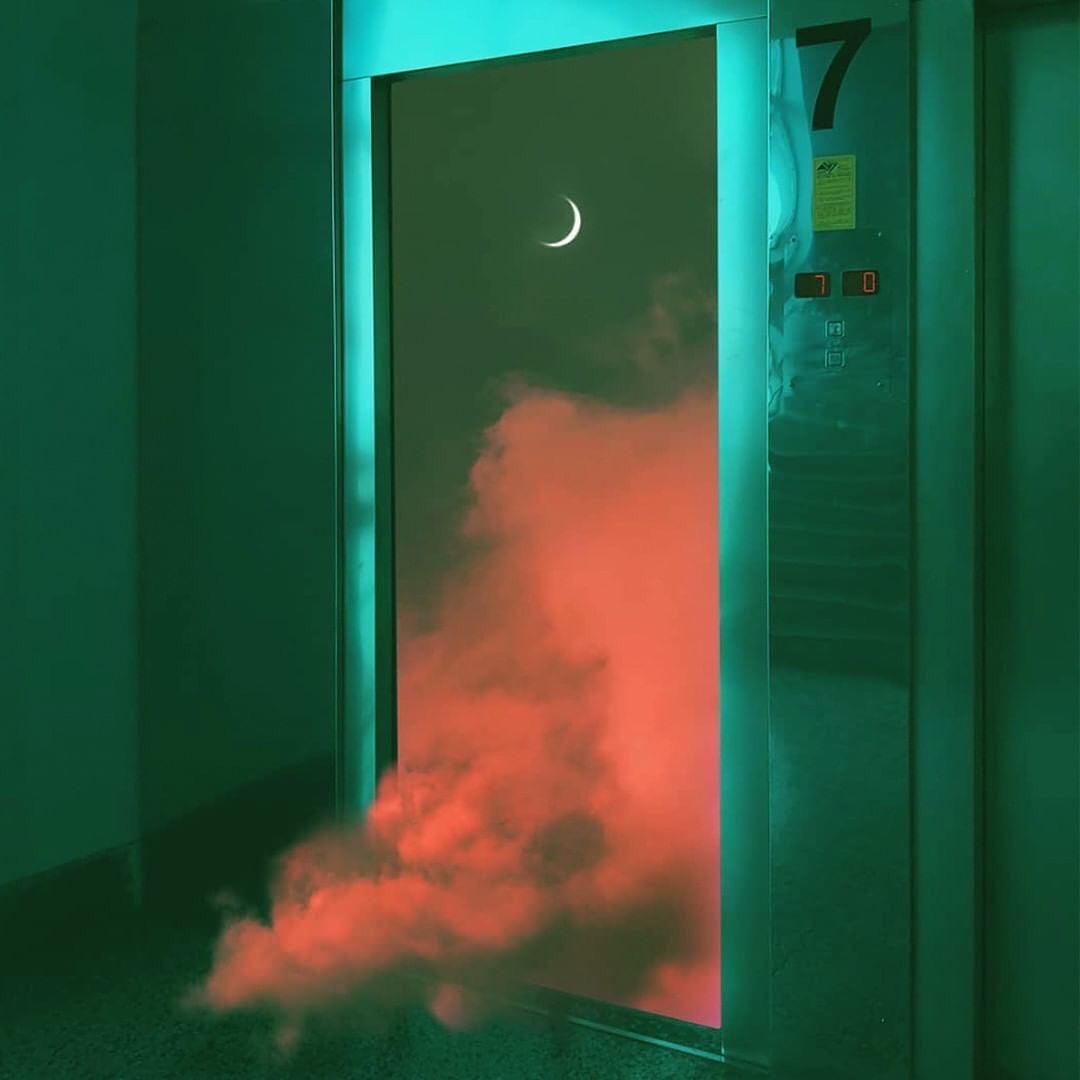 🌞 Tomorrow Morning’s Hatha Flow Class 7:00am - 8:00am will focus on the Root Chakra ♨️: the Feet, Legs and Hips. Feel embodied before you head off to work! Image @indg0 *
*
*
*
#collonge-Bellerive #yoga #hipopeners #genevaexpats #rootchakra #grounding #theyogaloft #workoutbeforework