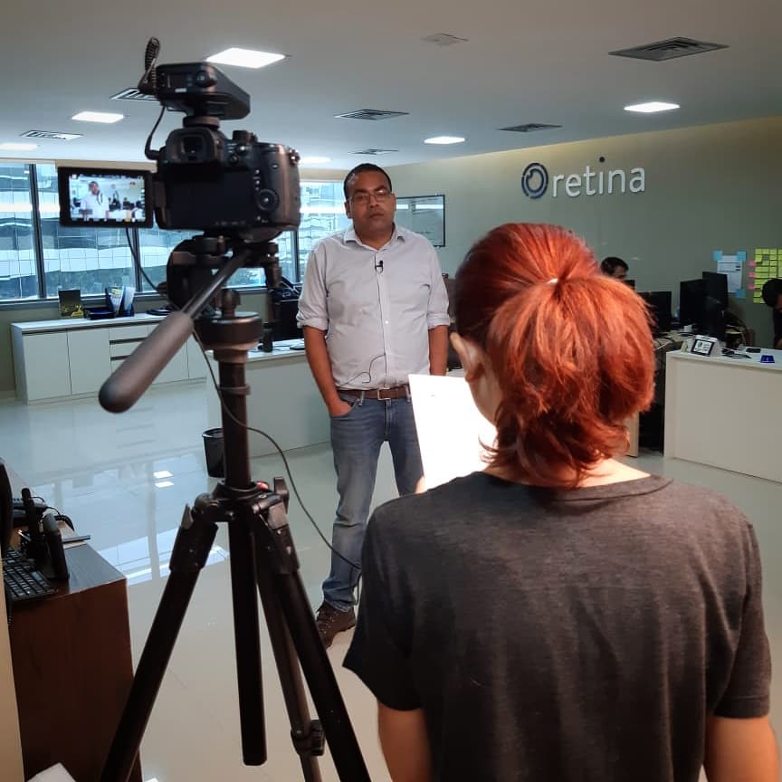 Aqui não tem rotina, cada dia a gente aprende sobre um assunto diferente 😍 Hoje foi dia de gravar no errejota! .
.
#videomaker #videomaking #video #photo #fotografia