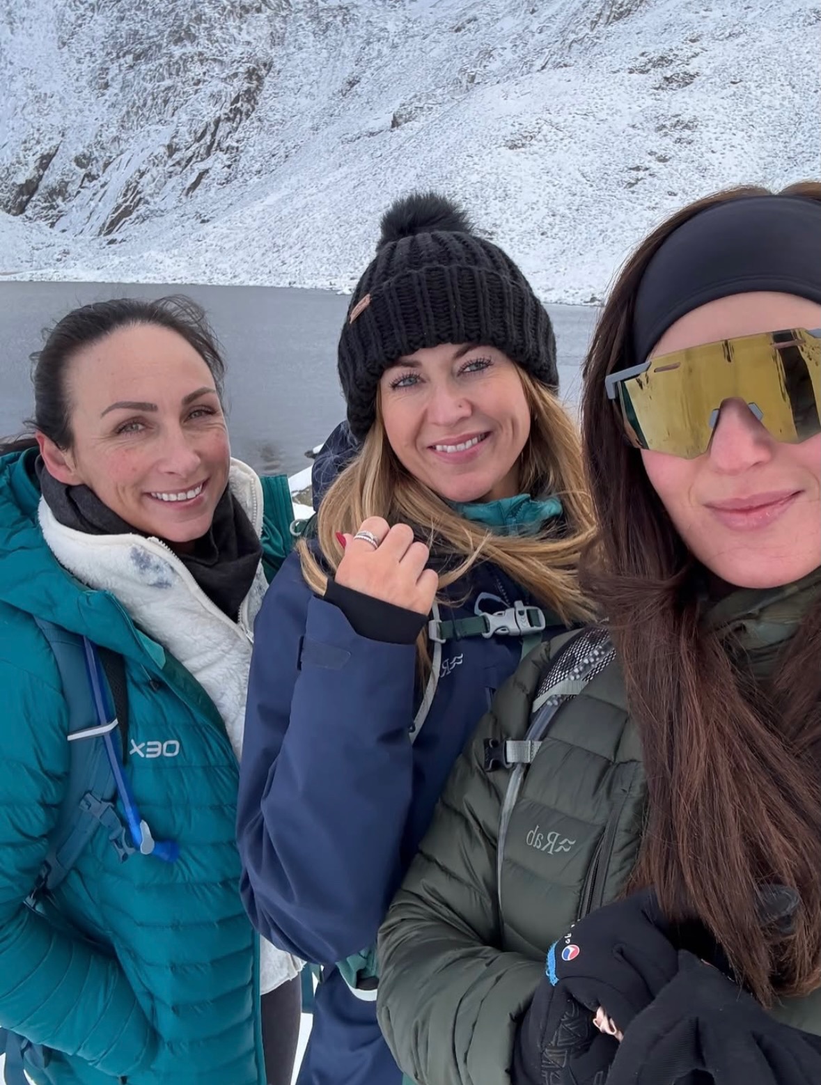 ❄️ Ice ice babyyyy 🧊 a chilly week of adventures with these snow angels 👼
Tag @femaleexplorers.uk and use #FemaleExplorersUK to share your journey and get featured!
#winteradventures #wildswimming #adventurewomen #hikingwomen