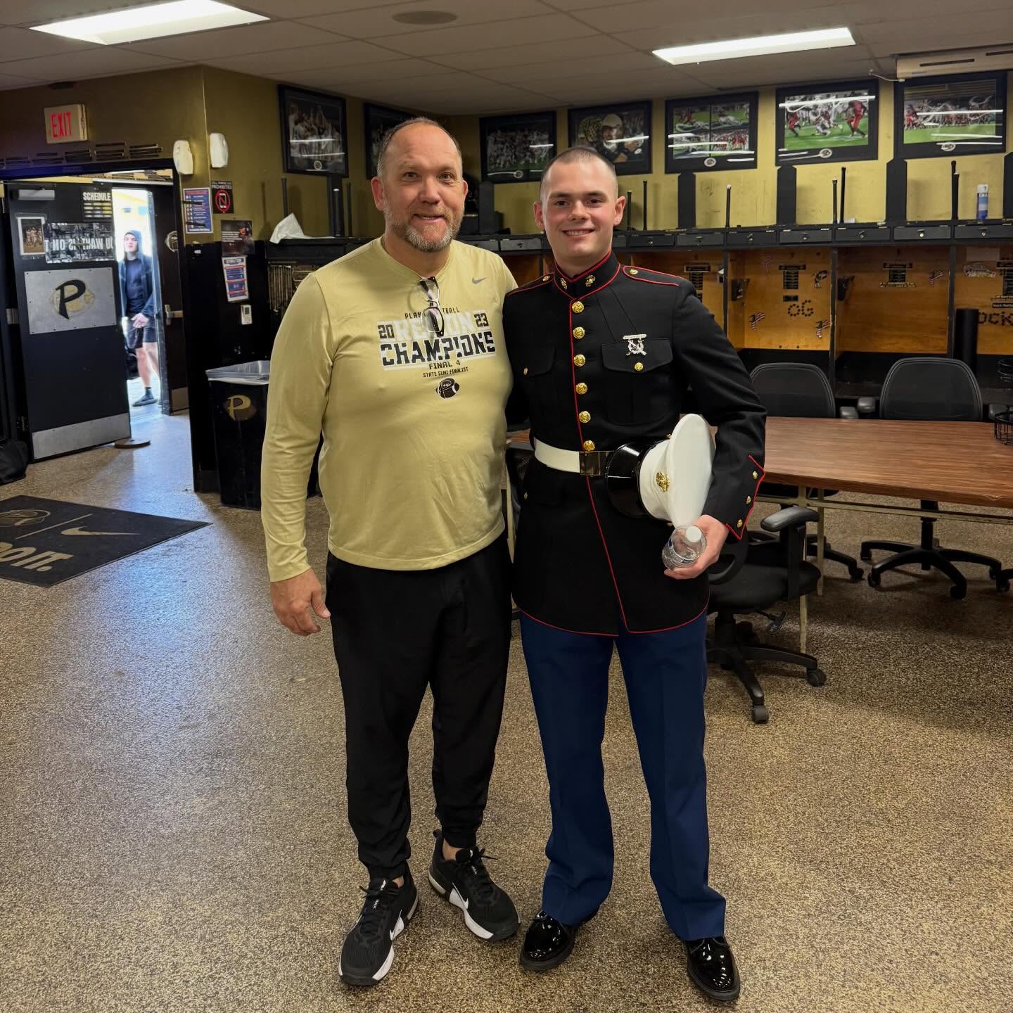Shoutout to JR Hart — Plant alumni and now a United States Marine for stopping by and delivering a great pep talk to the team. 🇺🇸🔥🔗
Discipline. Toughness. Brotherhood.
Appreciate you bringing that energy and setting the standard. Once a Panther, always a Panther! 💪🐾🔗
#alwaysalink #PantherPride #SemperFi #TeamFirst #Leadership #rise #BuiltNotBorn