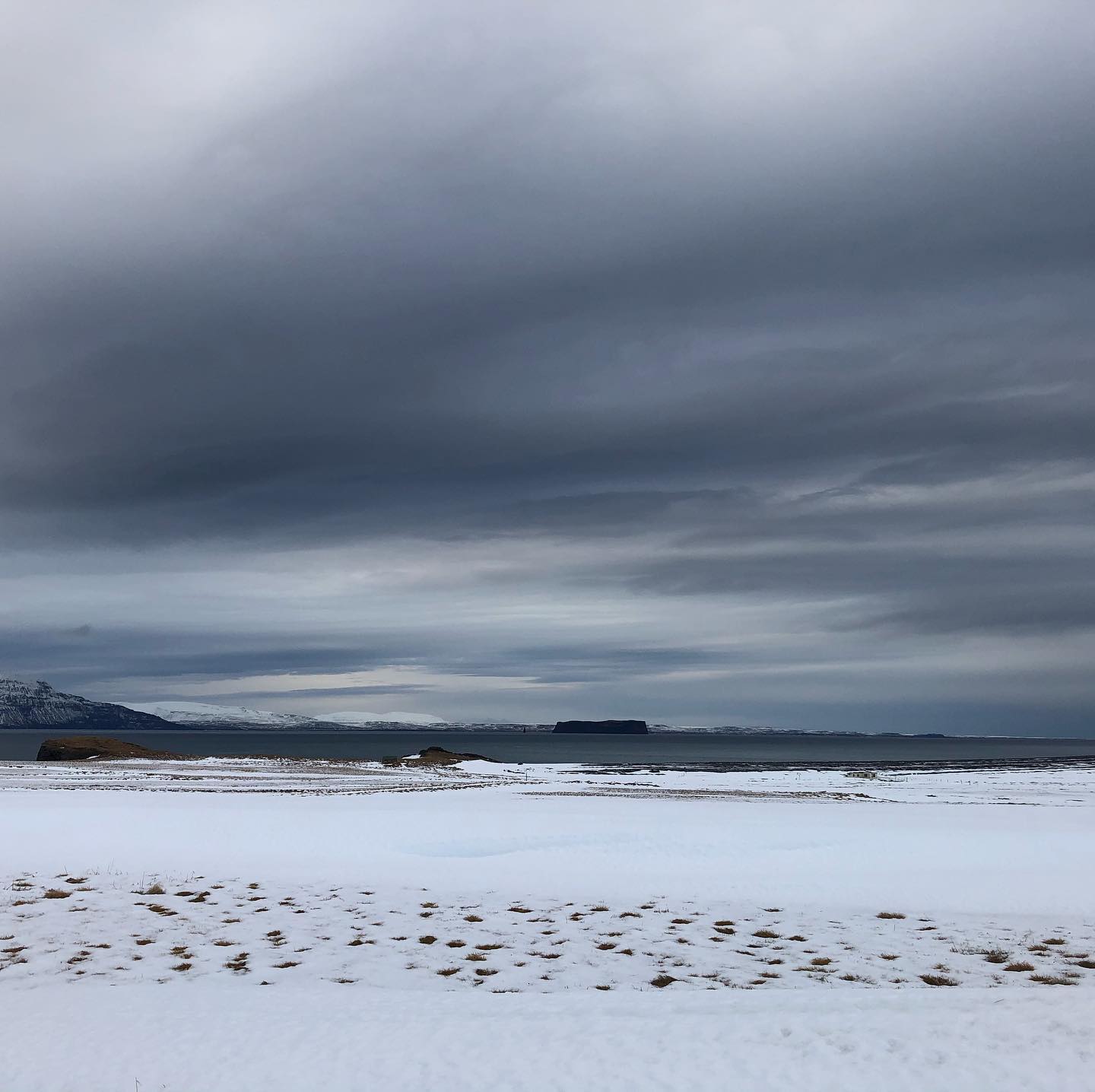 No volcanic activity in our part of Iceland, still quite scenic.
#baerartcenter
www.baer.is