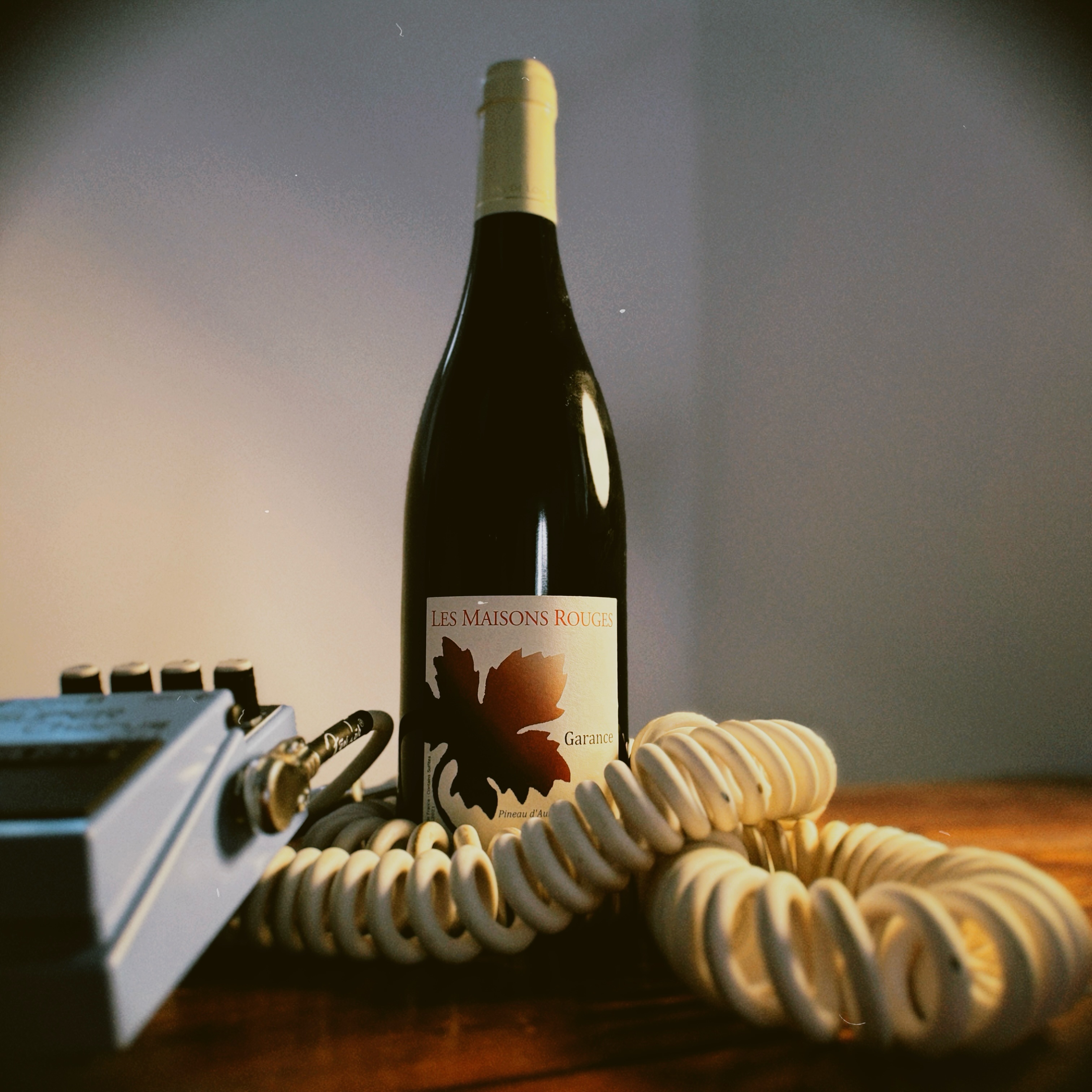 Fruity & Vibrant, that’s the way we like it 🍇
#lesmaisonsrouges #naturalwines #rocknbolla