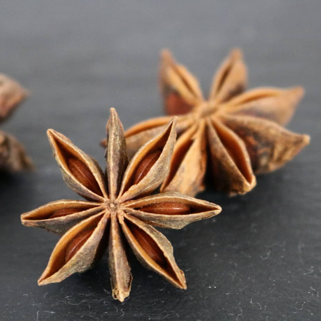 Star Anise - Nature's Star! It is a herb commonly used in Chinese cooking. It is very warming, which makes it great to use in the winter. It is also anti-inflammatory, antimicrobial and an antioxidant, perfect for cold and flu season! Star anise can be used to make sauces, broths, teas, sauces and curries. It's flavor, which is similar to licorice is potent, so often one is enough. It can be found in dried form in most grocery stores. #acupuncturevictoriabc #tcm #yyjbusiness #yyjhealth #yyjhealthcare #yyjcooking #yyjfood #yyjfoodie #healingherb #yyjacupuncture #yyjsmallbusiness