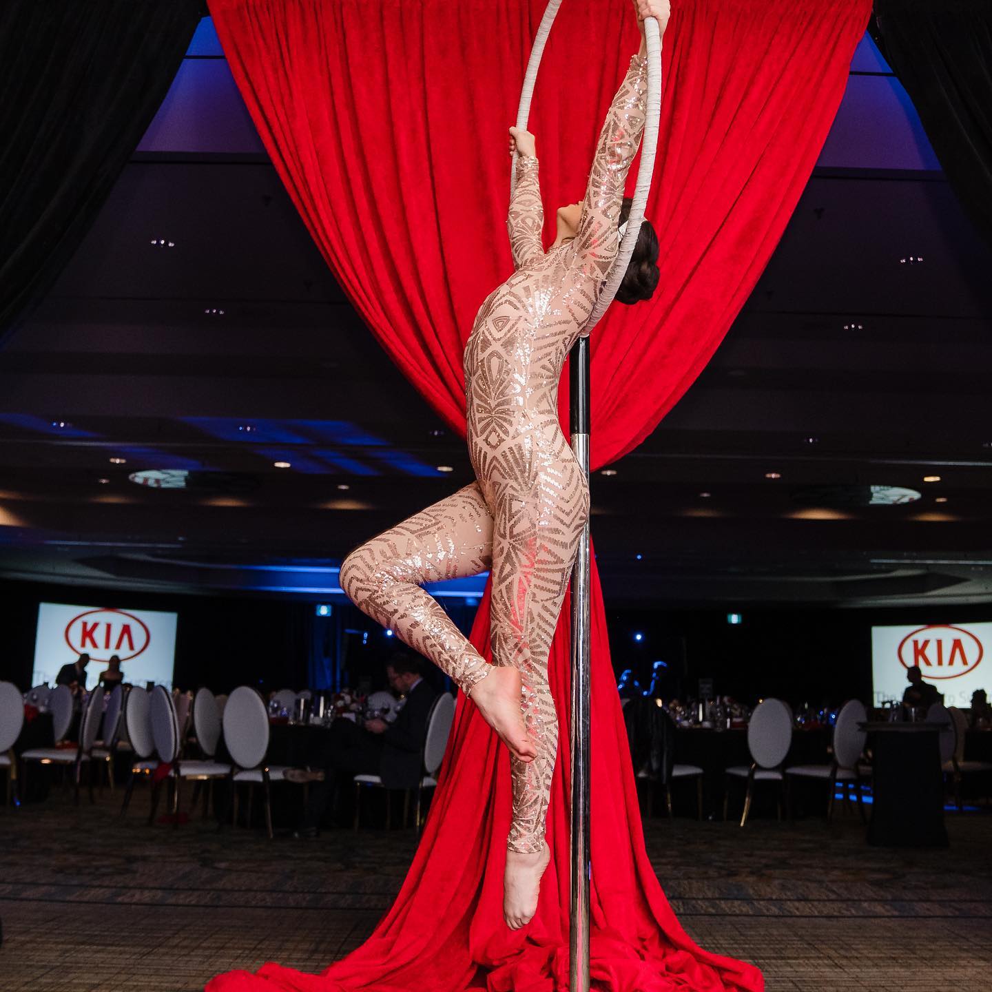 KIA Holiday Gala, design & production by Creative Event Solutions. #creativeeventsolutions #ces #yyzeventprofs #corporateevents #corporateeventplanner #photography #celebration #partyplanner #party #christmas #holidays #kia #eventstyling #instadaily #instagood #entertainment #artist #art