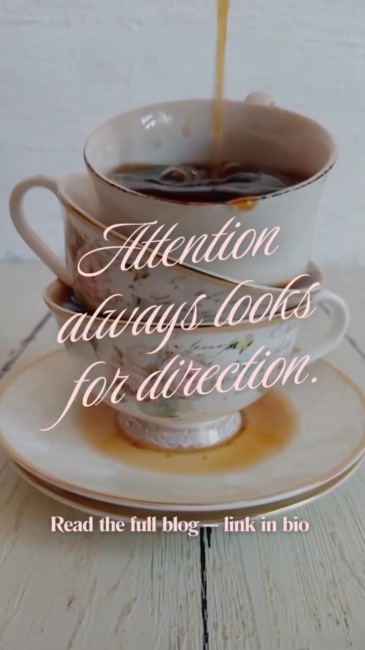 ☕️If your mind feels busier than usual, this is why.
Attention drifts.
Imagination replays.
Patterns start looking for meaning.
Expectation begins comparing.
Nothing is wrong.
This is how the mind works without direction.
#ChismecitoConCafe
#MentalClarity
#AttentionManagement
#IntentionalLiving
#SelfTrustPractice