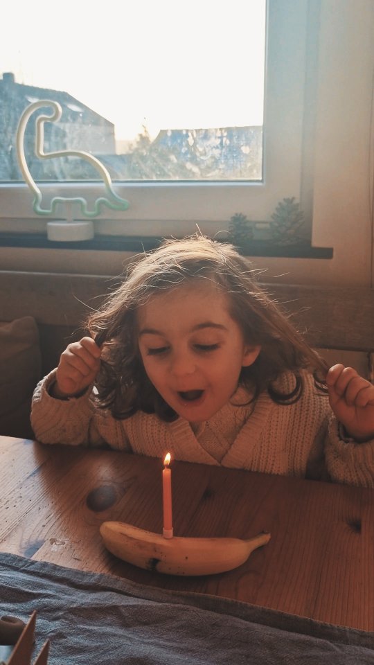 Et de 5 🕯🕯🕯🕯🕯
Le temps file à tout allures et nous voilà déjà à organiser un anniversaire sur le thème #harrypotter ⚡️
Ton intelligence impressionne, 5 ans et déjà l'air d'un grand bonhomme, mais toujours le cœur tendre, le plus doux des grands frères 💗
Bon anniversaire mon petit prince ❄️
#birthday #birthdaylittleboy #momofboys💙 #joyeuxanniversaire🎂