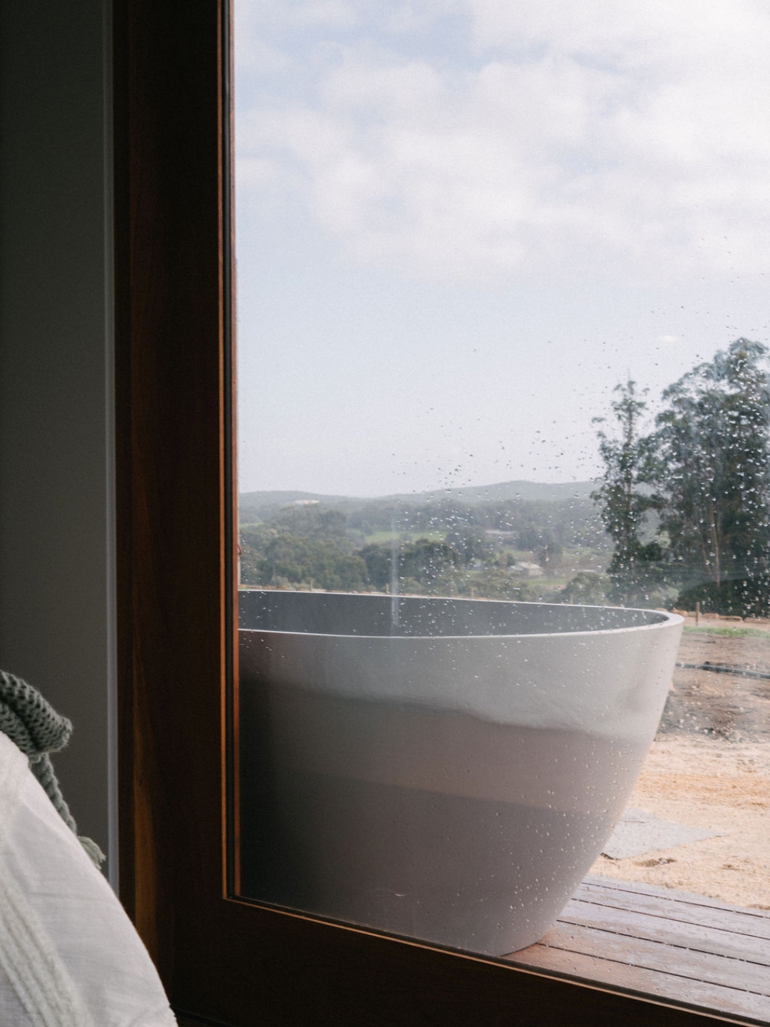 Stunning master bedroom details at our Wildwood Barn build.
Build | @honeypot_homes
Architecture | @bare_architects
Photographer | @peggyvoir
———
Contact us
M: 0438 209 088
E: Jarrod.hphomes@gmail.com
#honeypothomes #margaretriverbuilder #southwestbuilder #designdaily #dreamhomeaustralia #architectrualbuilder
