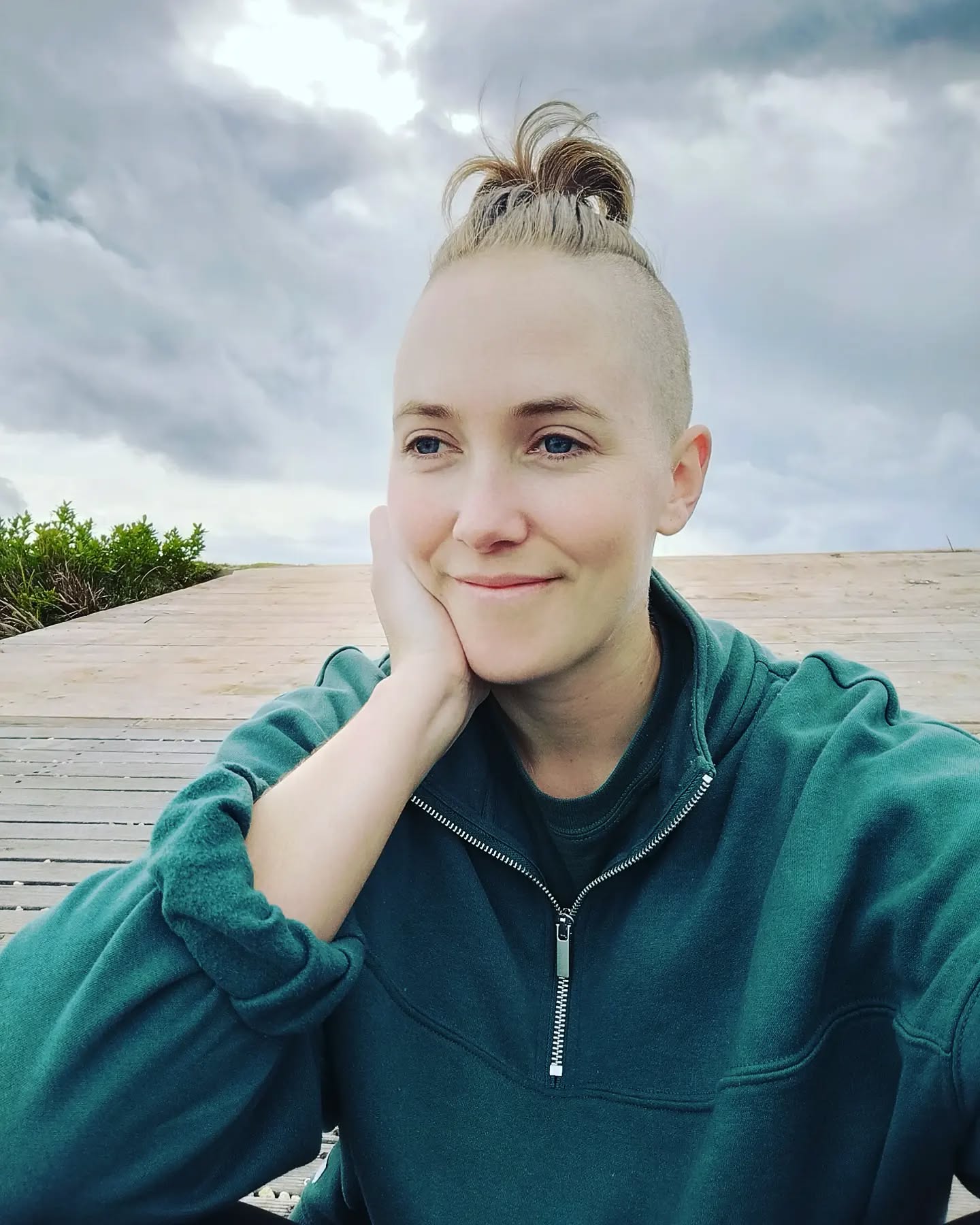 Why I'd rather be balanced than busy â¨
When I tell people I have my own business, one thing they always ask is:
"Are you busy? Do you have a lot of clients?"
And the answer is no, and no.
Over the years I've sat with the idea of being busy a lot & what it really means.
When people ask this question, I feel what they are really asking is "is your business successful"?
And it make sense.
As a society we have come to associate busy-ness with success.
For me though, the more I've grown, the more I've realised that success is completely personal to me.
Its taken me a really long time to realise that being busy is not something I'm interested in.
And if I were busy, but didn't want to feel busy, then am I really successful?
When I think of the times where I've felt busy in my life, it's usually felt like things were somewhat out of my control.
It was often the times where I felt like I had so much to do and not enough time to do it.
It felt like I was constantly trying to stay afloat but never had the time to actually float and do what I really wanted to do.
The truth is that all I really want is for every moment to be spent doing what I truly want in the way that I want.
I want to have fewer clients so that I can give each one as much time and energy that they deserve.
I want to be able to connect with them without feeling rushed or jumping from one to the next.
I want to have enough time for myself and for things that bring me joy, so that I can always show up for others and be my best self.
I realise now that what I want is not to be busy at all.
And I never want to be busy again.
Ive come to see that success for me isn't being busy or having a lot of clients.
Its feeling at peace and knowing that every moment is mine to spend as I choose.
Success for me is floating, not trying to stay afloat.
Success for me is balance.
What does success feel like for you? đđđâ¨
#balance #success #balanceoverbusy #freedomseeker #personalgrowth #selfdiscovery #selfexploration #innerpeace #truthseeker #mentoring #coaching #realthoughts #lifeontheroad #reflections #thoughtsoftheday #personalfreedom