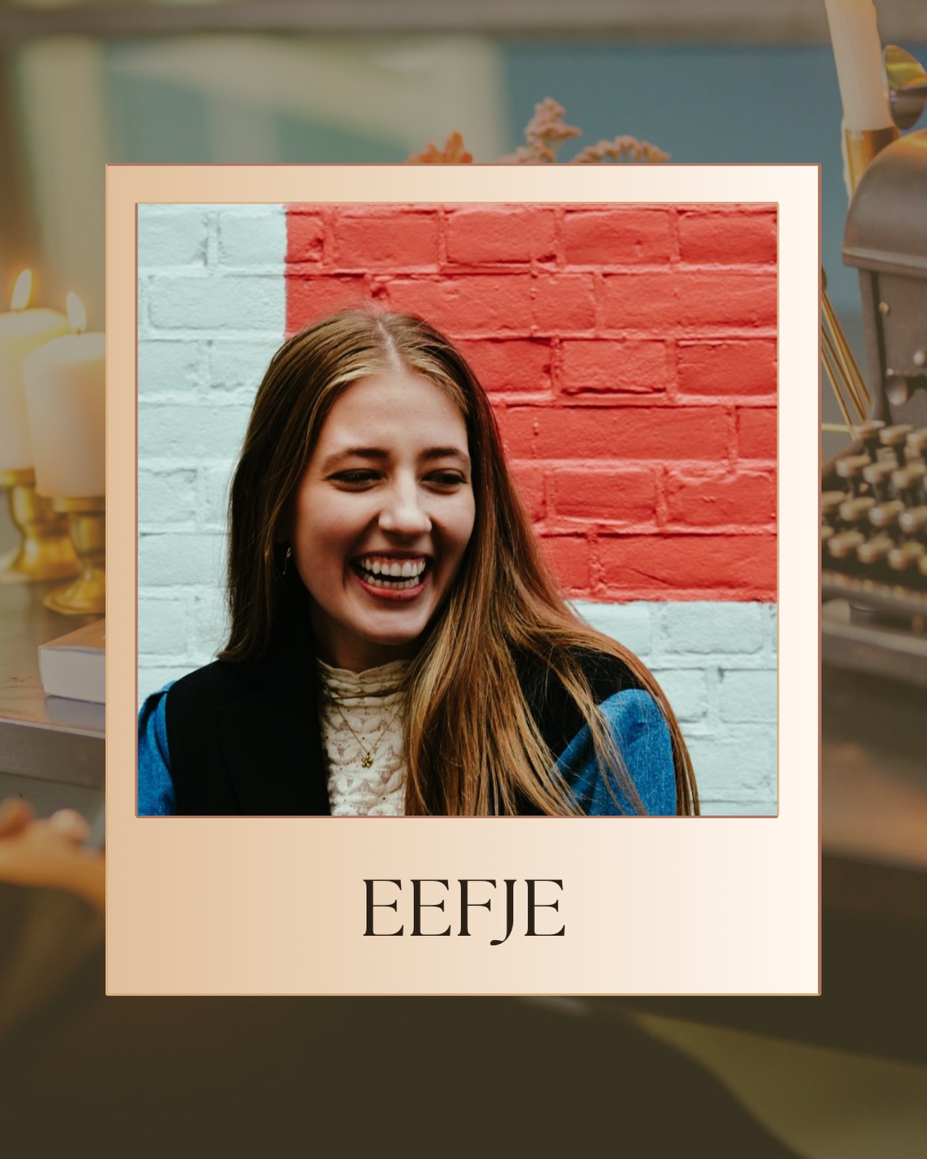 Yes, ik kan de eerste gast aankondigen voor de Avond van de Stadsdichter! 🤩 Het is niemand minder dan… 🥁🥁🥁
✨ @eefje.degeus ✨
Eefje is een 18-jarige songwriter uit Amersfoort die liever doet dan denkt. Gitaar, gevoel, gaan. Ze praat zoals ze schrijft: direct, chaotisch en zonder filter. Muziek voelt voor Eefje als haar vaste plek, sinds ze als tienjarige de finale van The Voice Kids haalde. Haar sound? Pop met een 80’s-knipoog, country-vleug en gegarandeerd gevoel mét positieve ondertoon.
Ik ontmoette haar vorig jaar tijdens Kunstenlandschap, waar ze me vertelde dat ze zou beginnen aan het conservatorium in Enschede. Een goede reden dus om haar als muzikale act uit te nodigen en in gesprek te gaan over haar songwriting. 🎸
🎭 Avond van de Stadsdichter
📆 6 februari 2026
🕰️ 19:30 inloop, 20:00 start
📍 Vestzaktheater, Walstraat 35, Enschede
🎟️ €7,50 (link in bio)
☕ Incl. 1 drankje
De avond wordt mogelijk gemaakt door de SLME en @gemeente_enschede in samenwerking met @biebenschedehaaksbergen
#poezie #poezieweek #stadsdichter