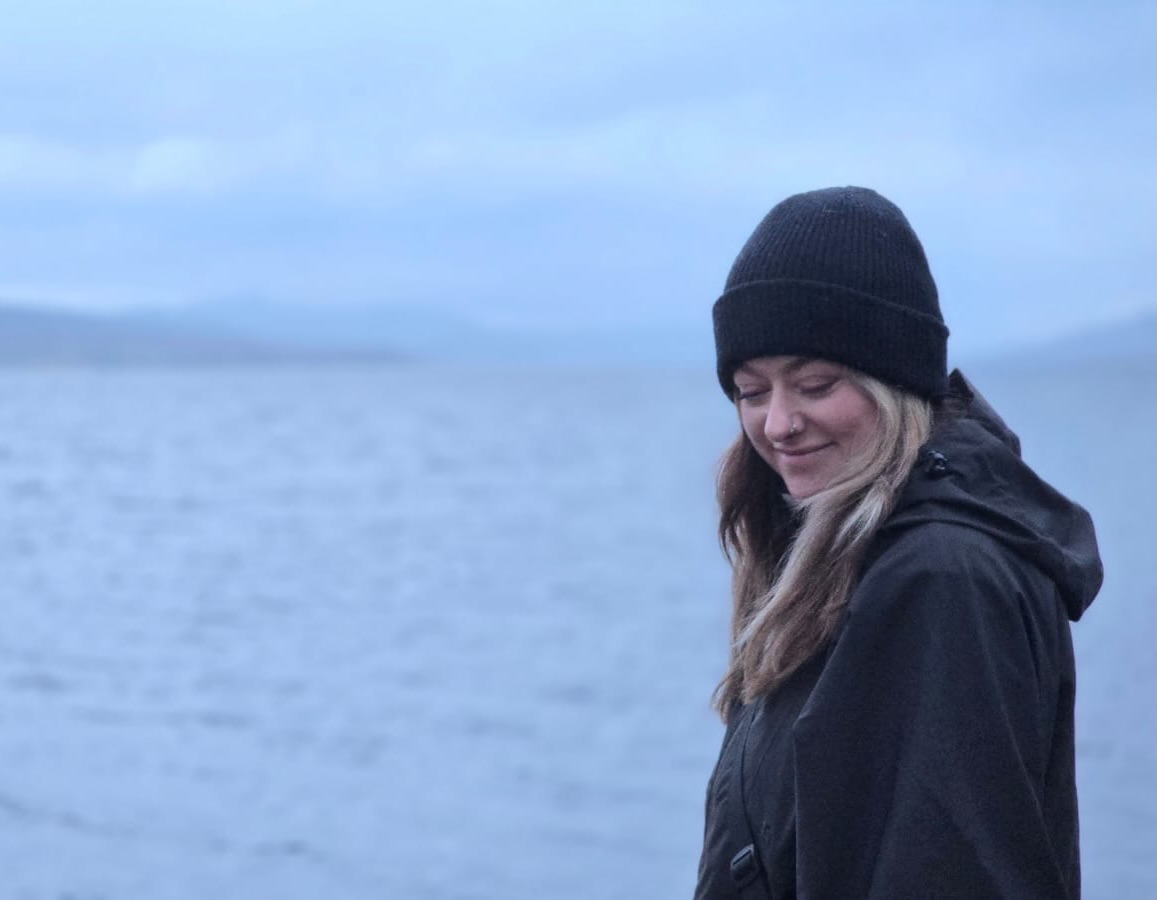 As I zipped up my fleece and piled on my coat to head out into the piercing cold that is Scottish winter this weekend, something @blindboyboatclub said, once again, popped into my head:
‘I acknowledge the beauty of autumn and winter, I acknowledge the purpose of it, I see the the brown and golden leaves not as the death of something that was once vital and green, but as the necessary suffering of the cycle of life, the obligatory decay that will cause growth in a couple of months.’
I think about this quote often, although usually in my own paraphrased terms. Not as a way to dismiss how long dark days feel, and absolutely not to add a toxic positivity slant to the natural feelings that come mid-winter (to varying degrees from person to person).
But as a reminder to myself of the cyclical nature of things, and a re-centring of what rest means right now. To me as a person, and to the environment around me.
I’m looking forward to the snowdrops bursting their little gorgeous heads through the soil, but I’m also happy they’re getting the rest they need right now, quietly preparing to make themselves known when they’re ready.
We’re in rest season together, snowdrops and all.