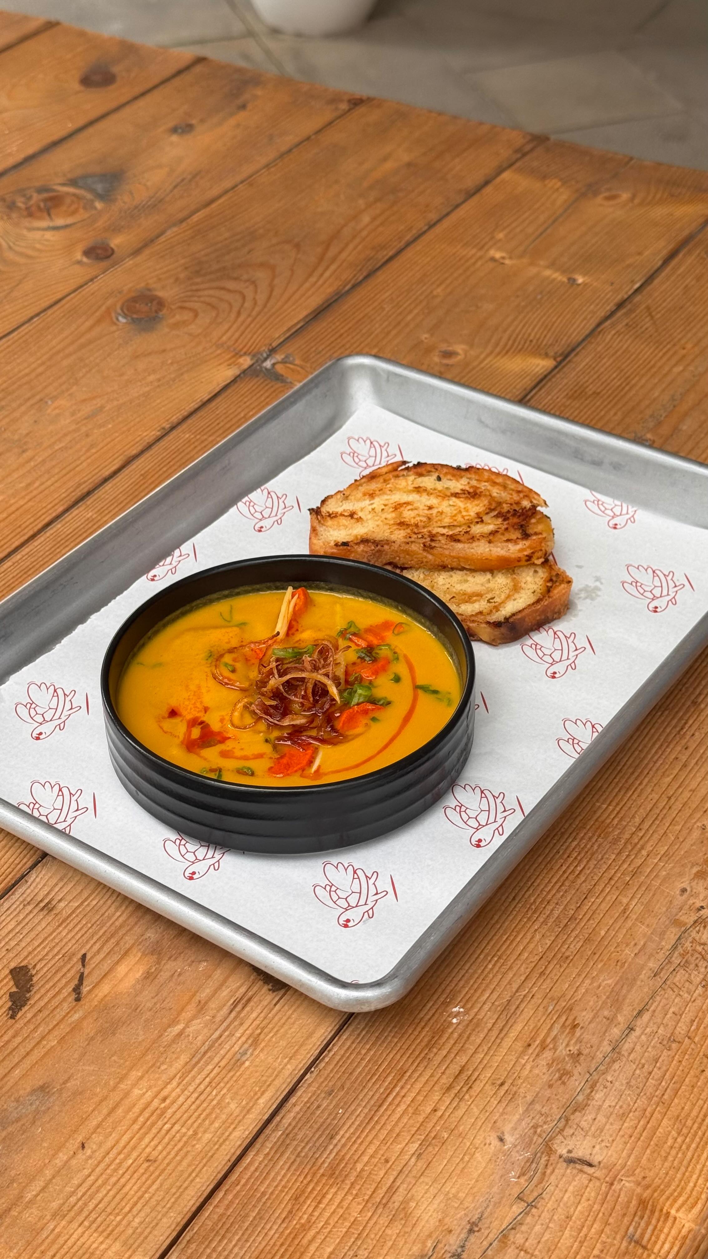 Winter in dubai calls for the carrot ginger miso. ✨
it’s zesty, it’s earthy, and it’s the only soup that actually matches your vibe. nourishing your body, mind, and soul. 🧡