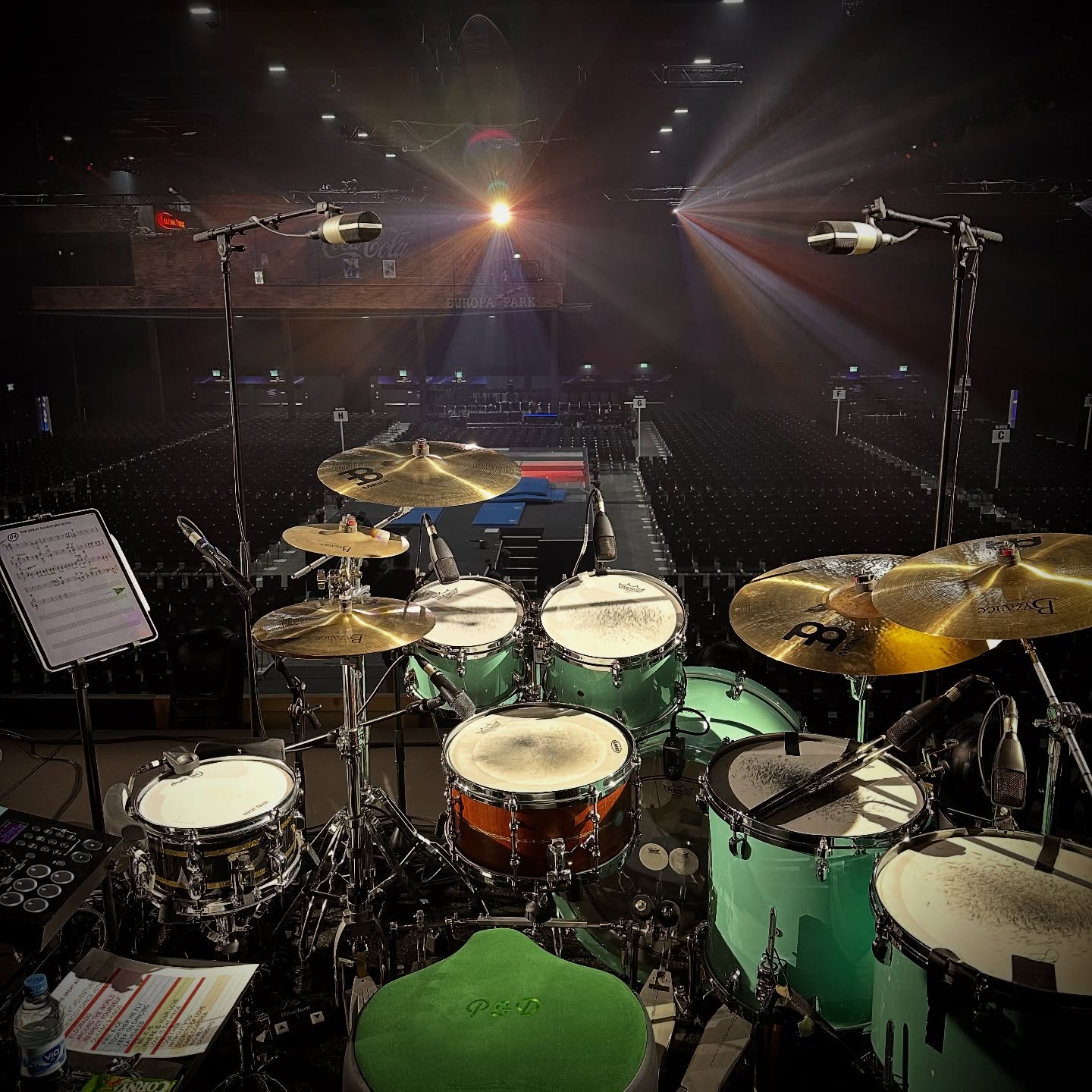 Ready for the great adventure!
#djbobo #thegreatadventure #djboboofficial #tombeck #tourlife #tamadrumsofficial #meinlcymbals #porteranddavies