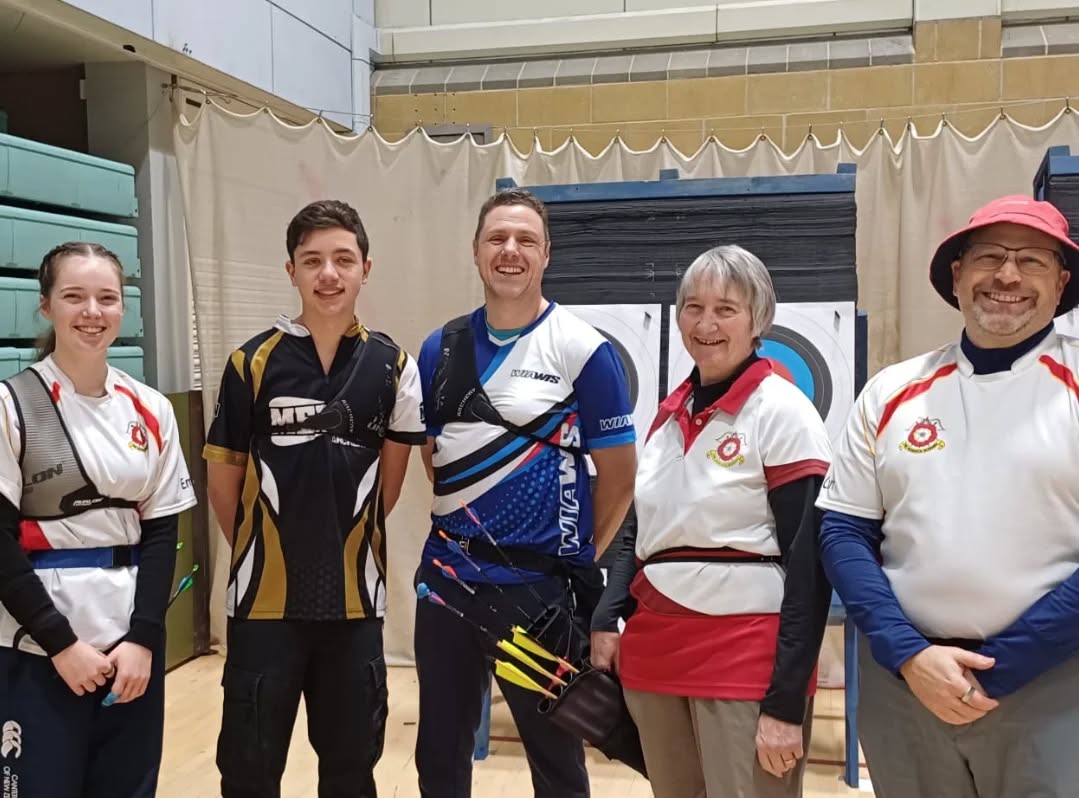 On Sunday 5 of our archers shot at Guildfords WA25, this being the first competition of the year for most of them, meant that not everyone was happy with their scores, however, were very pleased to congratulate Kathy and @mattthebarebow on their gold medals and titles as surrey champs.
We'd also like to give a special congratulations to Matt for breaking the county record for a WA25 (subject to confirmation)
📸@archery_bimble (thank you)
#archery #indoorshooting #competition #archerycompetition