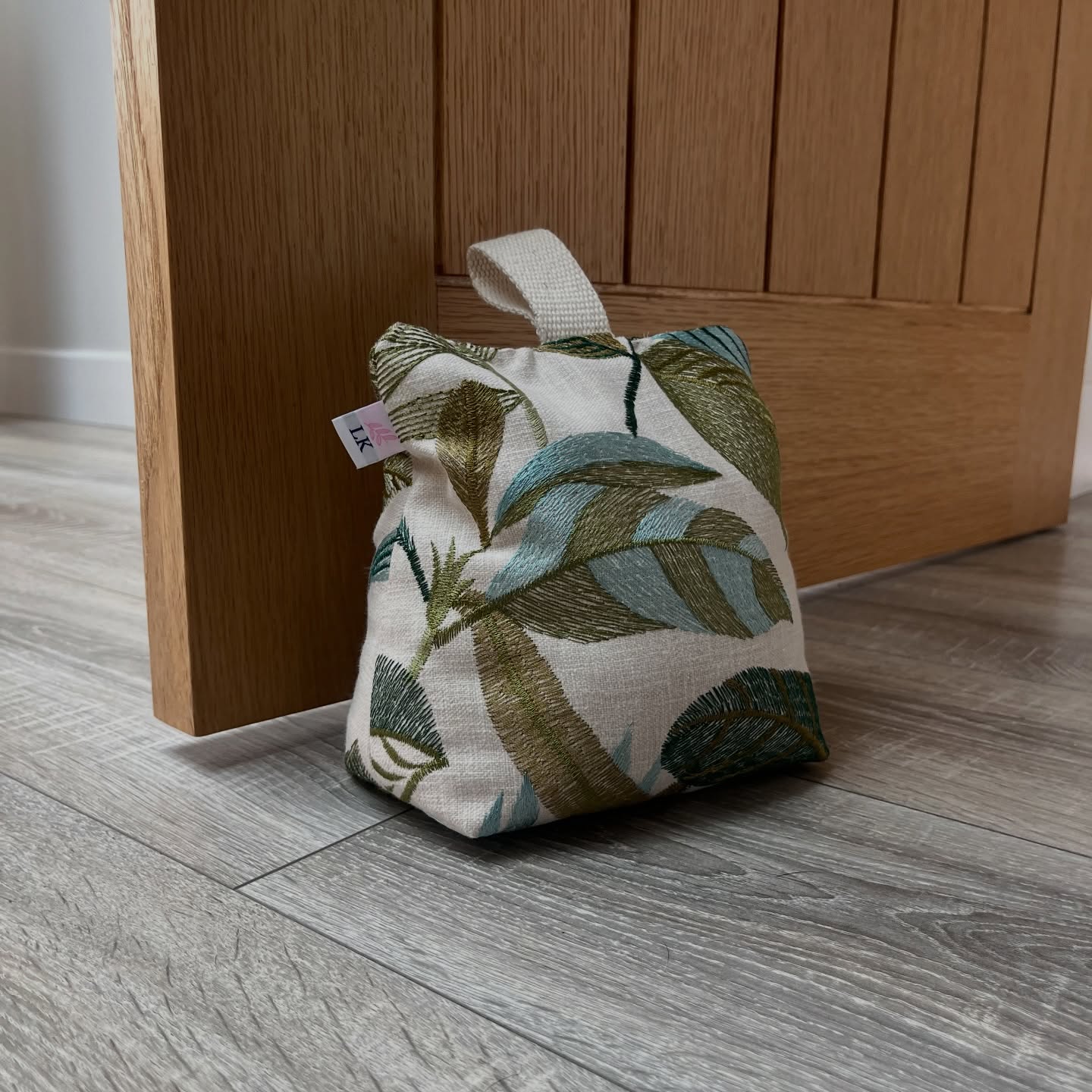 Bespoke door stops, handmade in-house 🪡
Each piece is carefully made with everyday living in mind, designed to serve a practical purpose while sitting naturally within the space.
They offer a simple way to bring balance, texture and a sense of completion to a room.
Discover our full collection online and in our showroom, Melbourne, Derbyshire 📍
