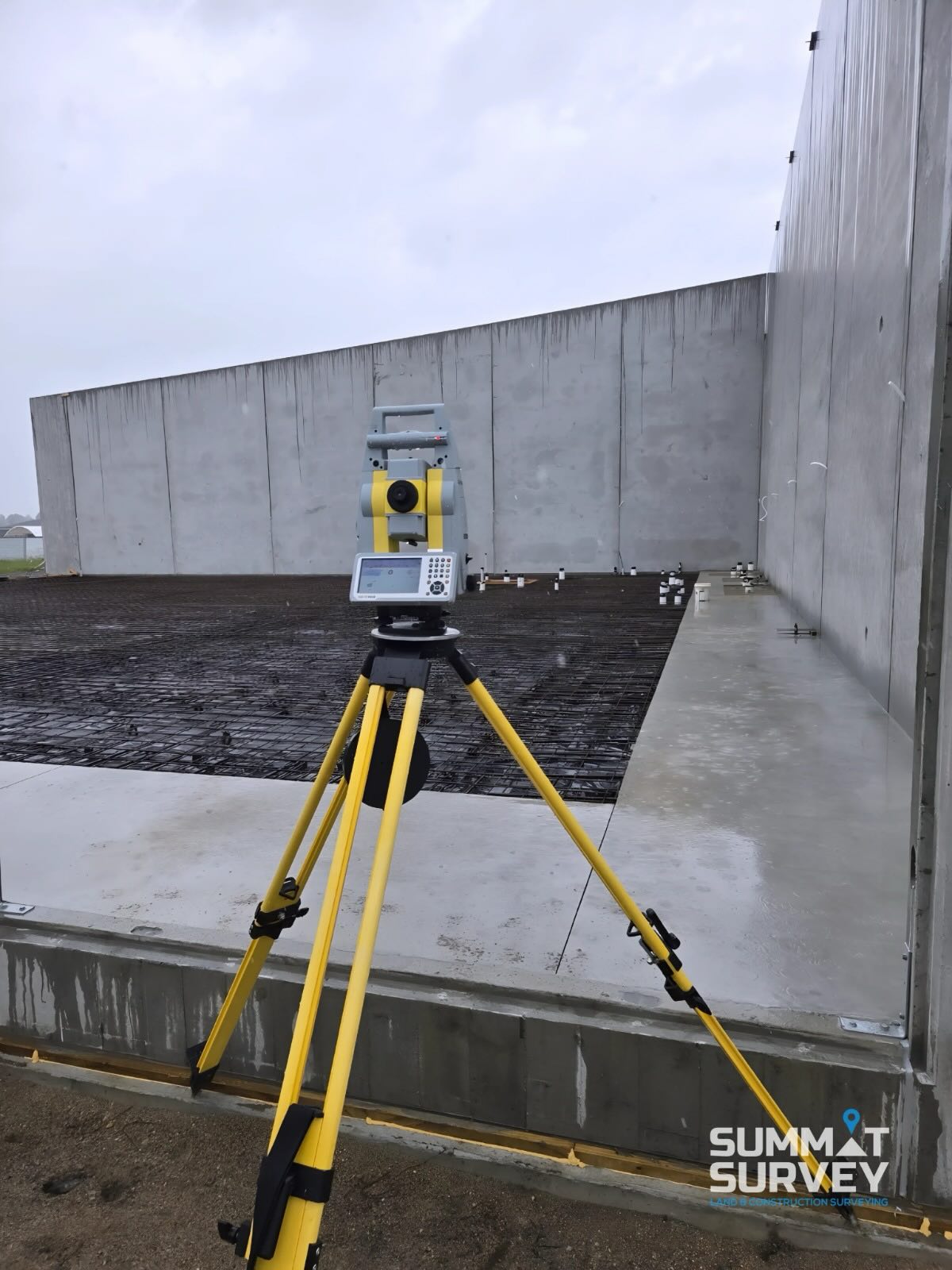 Rain, mud, and grey skies 🌧️ - not ideal conditions, but that’s construction.
Pre-pour HD bolts set out at the Steffert Trade Units in Morrinsville for @ahsgroupnz, with full survey checks carried out despite the wet weather.
The weather isn’t always great, but when the programme needs to move, we push through where possible - making sure accuracy and quality are never compromised.
📐 Streamlined precision. Every time.