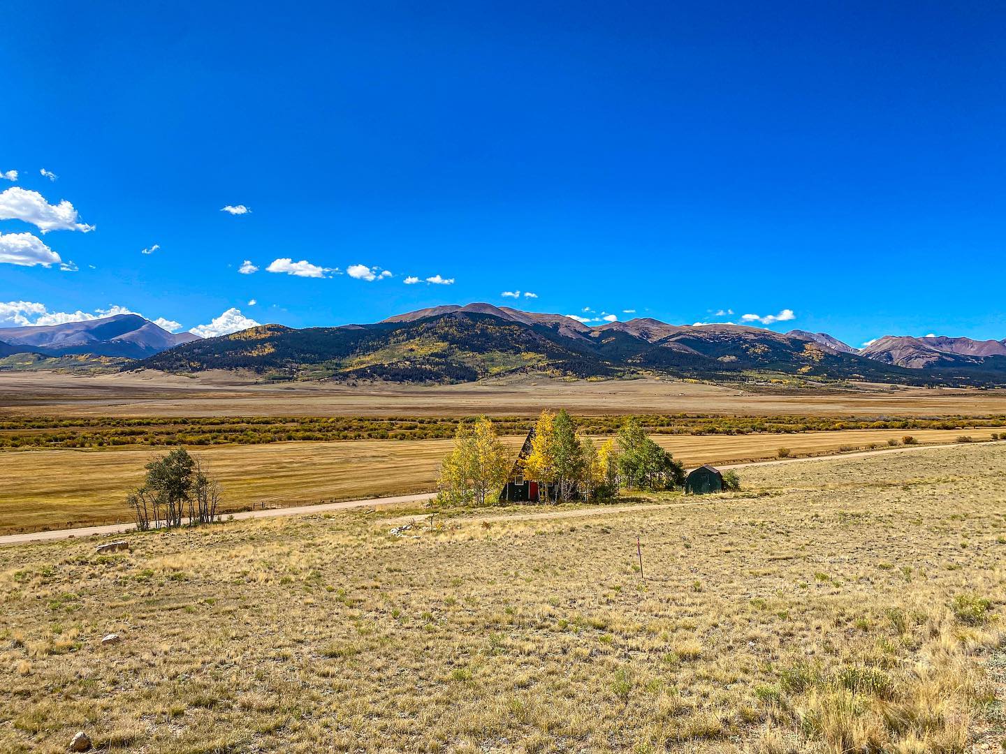 Soon this will all be covered in snow. Does that make you 😃 or 😭?
#trianglecabin #aframe #aframecabin #cabinliving #cabinlove #cabinvibes #aframeaddicts #coloradoairbnb #coloradocabin #coloradotravel #coloradoviews #mountainviews