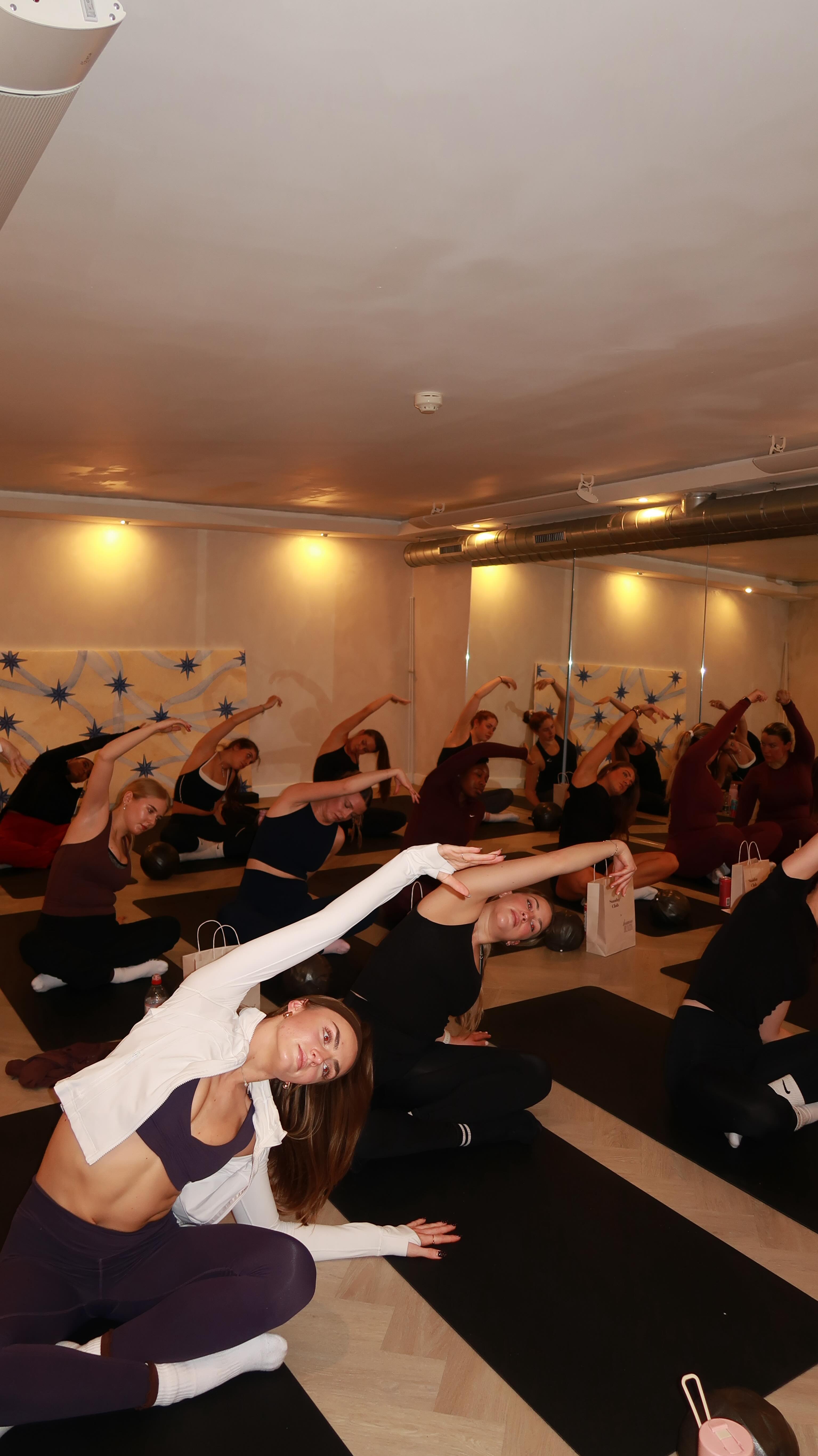 pilates, wine, girl talks and new besties.
nothing better.
@yass.soda.uk @pocovino @sundayyclubb @blancspacepilates