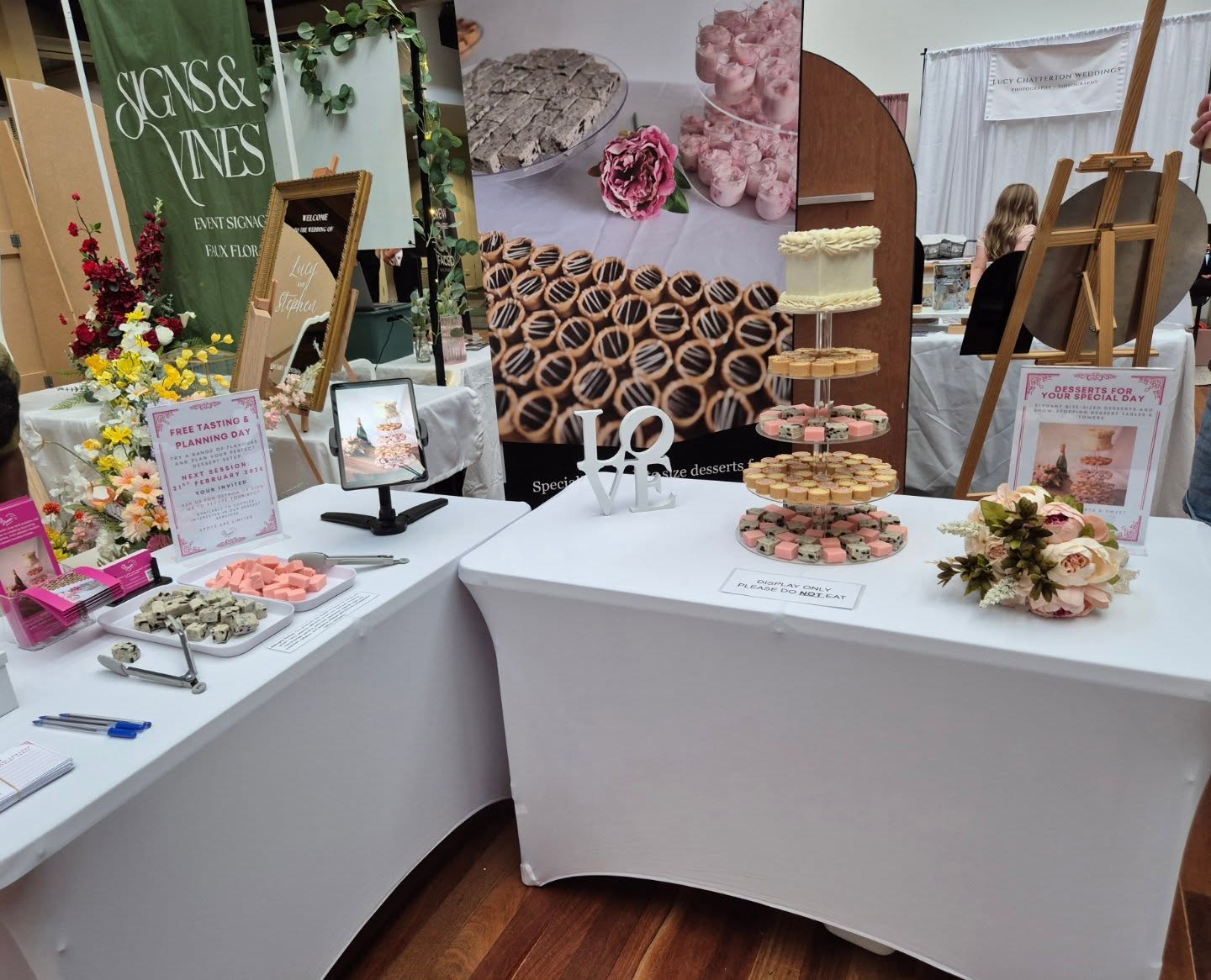 Such an amazing day at @geelongweddingguide Expo
Loved meeting so many beautiful couples and soaking up the atmosphere.
My strawberry fudge samples were a hit!
Thanks so much for having me ♥️
