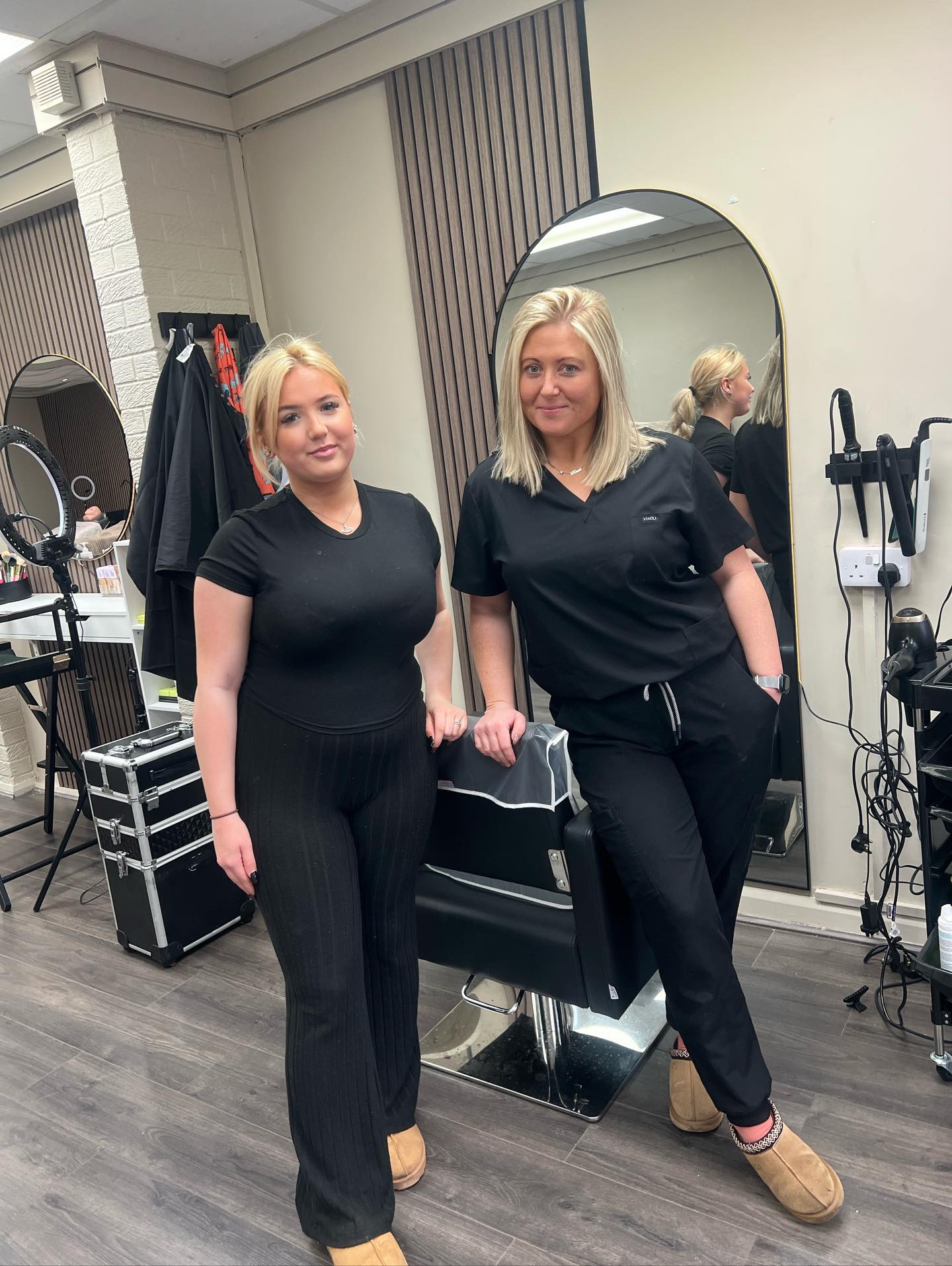 โจ A massive well done to our beautiful Emma today! โจ
Emma has been learning new hair techniques and colour skills with guidance from our amazing Senior Hair Stylist, Laura, from our Felling branch ๐จโ๏ธ
At The Beauty Lab North East, we truly believe that we help each other grow โ continuous learning, support, and passion are at the heart of everything we do ๐
Well done Emma, keep pushing forward and learning every day! We are so proud of the hair stylist youโre becoming ๐
#TheBeautyLabNorthEast #HairStylistTraining #HairEducation #HairColour #hairtechniques