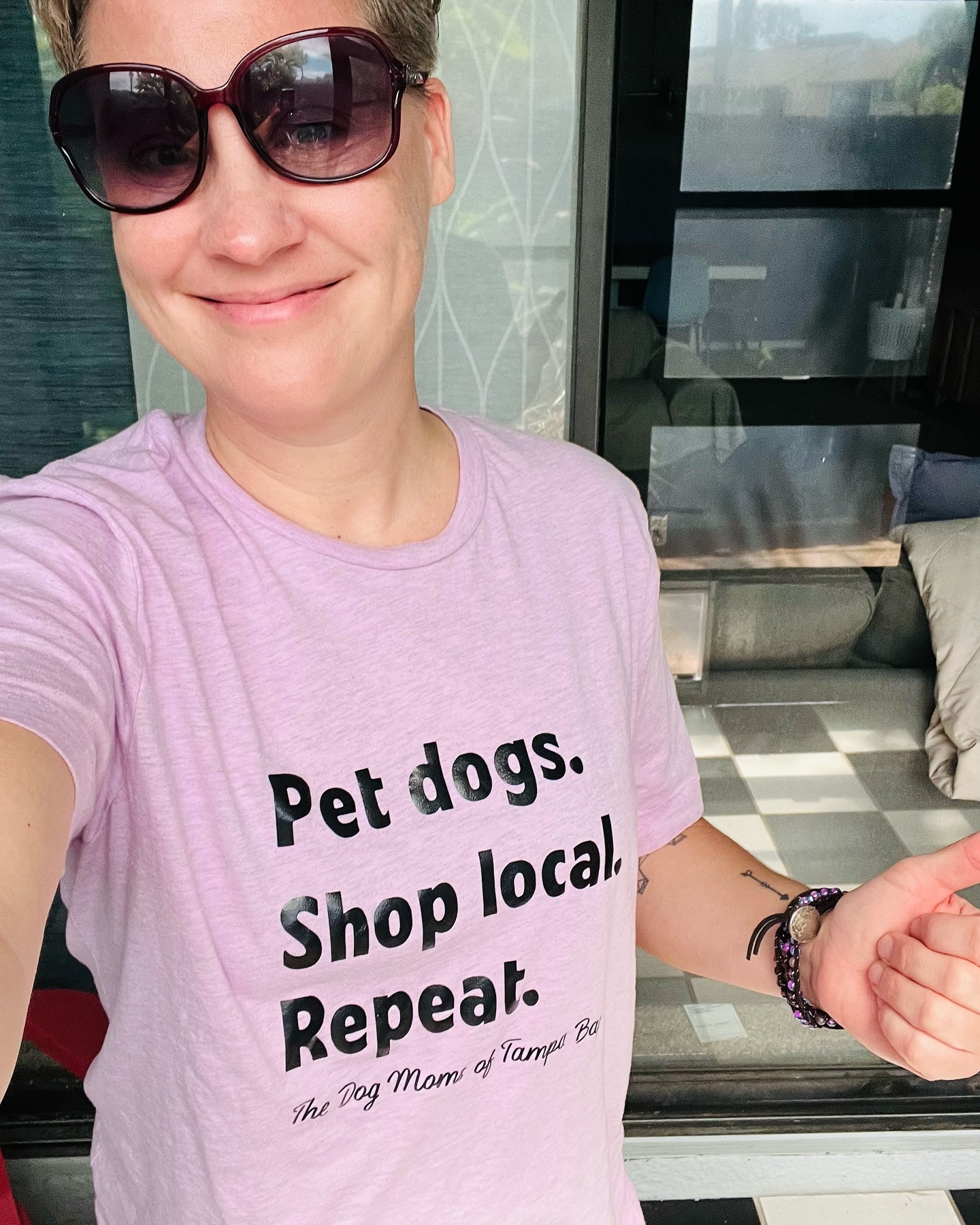 Still my favorite tee from @thedogmomsoftampabay 💕 thanks to those who do indeed, pet dogs, shop local and REPEAT. It's been my repeat customers who continue to keep my biz up and running - especially during these summer months. Love ya more than my dogs love their heating pad 😎