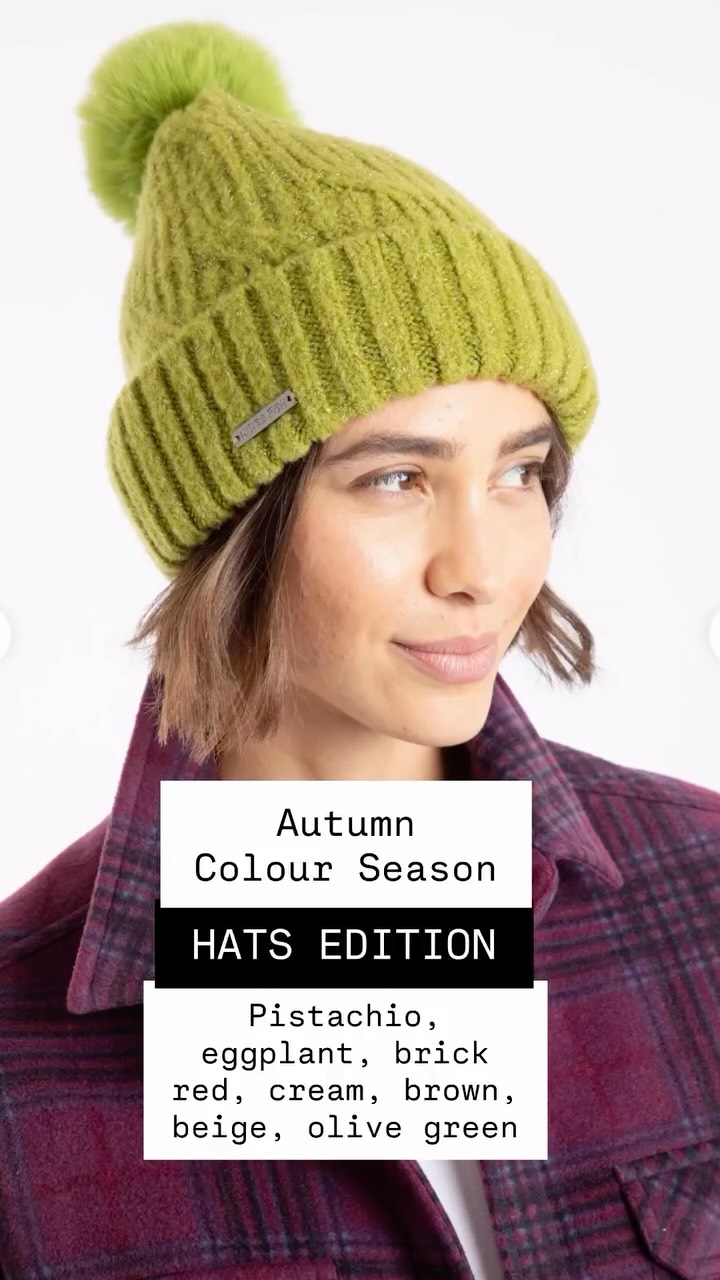 🍂Choosing a winter hat as an Autumn?
Look for warm, earthy, muted or deep tones. These shades will lift your complexion instantly 🤎✨
Best shades for hats for the Autumn palette 🍂
From pistachio to brick red to olive — here’s how to stay warm and stay in your season.
#seasonalcolouranalysis
#autumncolors
#colouranalyst
#winterhatsstyle**