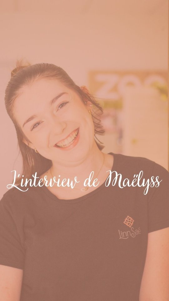 L'INTERVIEW DE MAËLYSS 📢
Maëlyss c'est l'apprentie de l'institut. Elle est arriver au mois d'octobre mais à déjà à coeur les facettes du métiers.
Pour Maëlyss, le métier d'esthéticienne se résume à :
👉 Toujours vous apporter du conseil
👉 Être à l'écoute
👉 Et surtout de la bienveillance auprès de chaque personnes qui poussent la porte de l'institut.
❤️ Son light motiv' pour vous : prendre soin de soi, c'est le seul moment qu'on s'octroie et on y a le droit.
Et vous, avez-vous déjà vu Maëlyss en cabine ?
#apprentie #urma #esthéticiennevendée #institutdebeautelessablesdolonne #institutsaintmathurin
📍 Saint Mathurin proche des Sables d'Olonne et des Achards
----------
Spécialiste des massages intuitifs, soins du visage bio et beauté holistique.
À Saint-Mathurin, tout près des Sables-d’Olonne, pour prendre soin de vous naturellement.