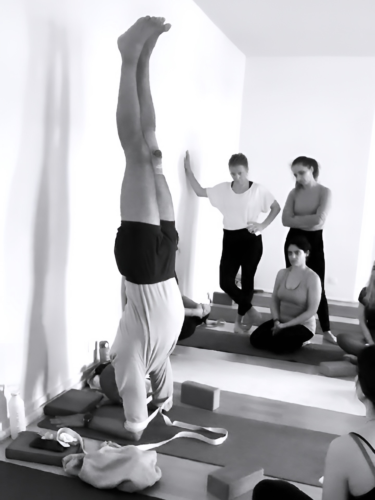 CLASSES SCHEDULE
Online and In-Person
Wednesdays and Fridays
10h to 11h30
#salambasarvangasana #shoulderstand #yogaportugal #yogalisbon #iyengaryoga