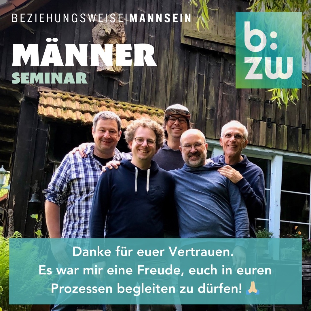 Mein erstes Männerseminar "beziehungsweiseMANNSEIN" ging am Sonntag zu Ende. ... Wow, was für ein Ritt, was für eine unglaubliche Gruppe, welch bewegende Momente und Intensität. ... Ich bin unendlich dankbar für diese Erfahrung und danke vor allem den vier wunderbaren Männern, die sich an diesem Wochenende mit ihren Themen gezeigt, mit diesen intensiv auseinandergesetzt und sich mutig ihren inneren Dämonen gestellt haben. ... 🙏🏼🙏🏼🙏🏼🙏🏼 Huh huh hu hu hu ... (kleiner Insider 😉)