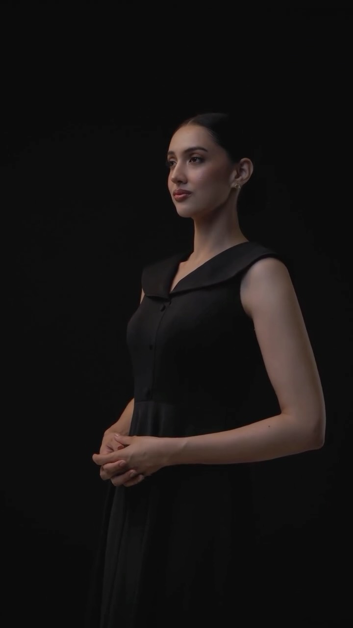 Are you honouring the woman you are becoming?
Comment below and let us know.
.
.
.
.
.
#RumiiFashion #WomenWhoLead #WomenInStyle #QuietLuxuryNepal #NepalFashionBrand