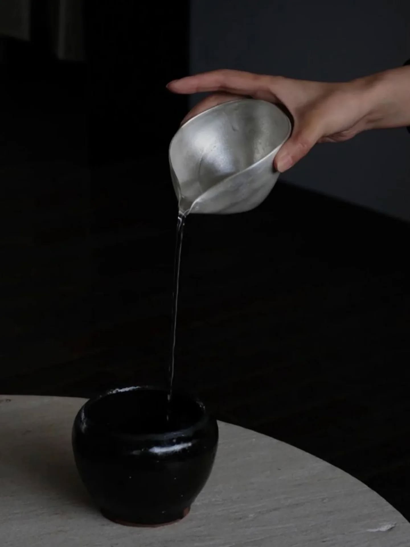 Mornings lately 🖤
•
#MINIMUC
#Minimalism
#Aesthetic
#AestheticLiving
#Inspiration