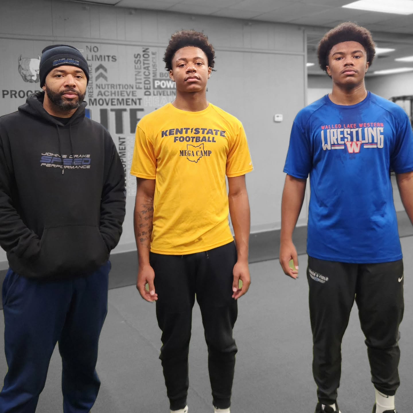 Sam and Rob bring the energy and toughness to every workout 💪🏽. They are committed to learning and listening to their bodies. I look forward to seeing their development.🎯
#JDSP #jdspeedperformance #speedtrainer #sportsperformance #TheFixer