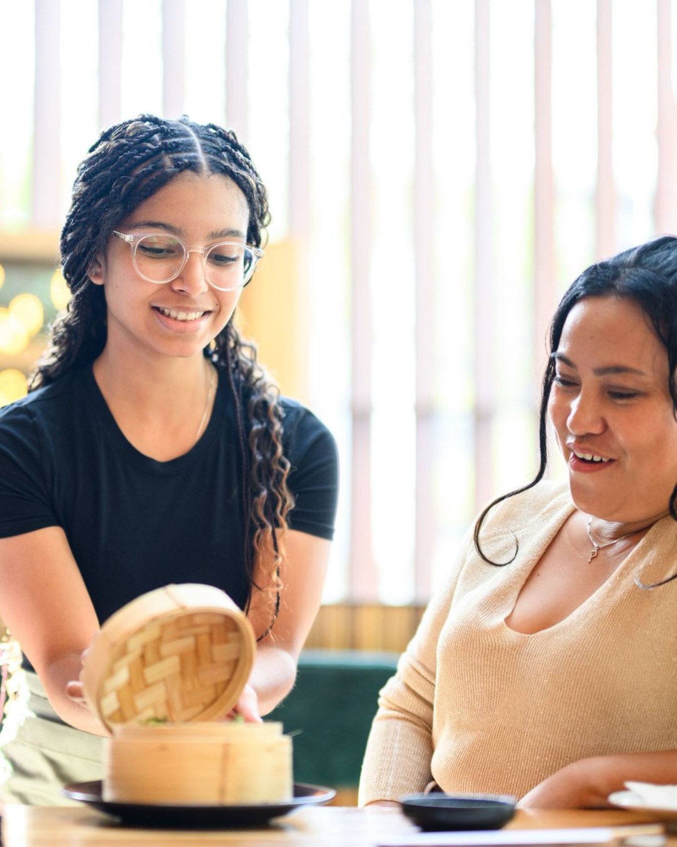 ☁️ Pillowy Perfection on the Umami Terrace
Forget the heavy meals - Summer at Urban Umami is all about light bites and big flavours. Our terrace is officially open, and the Bao Buns are steaming! 🥢✨
There is nothing quite like catching the breeze with a tray of our signature hand-crafted buns. From the sticky-sweet glaze to that perfect cloud-like crunch, we’re bringing the best of Asian-fusion street food to the best seat in the house.
The Summer Lineup:
🥟 Soft & Steamy: Our authentic, pillowy bao buns.
🍹 Cool & Crisp: Signature cocktails designed to cut the heat.
Why settle for ordinary when you can have an umami explosion? The sun is out, the buns are hot, and your table is waiting.
#urbanumami #baobuns #asianfusion #terracedining #summervibes
