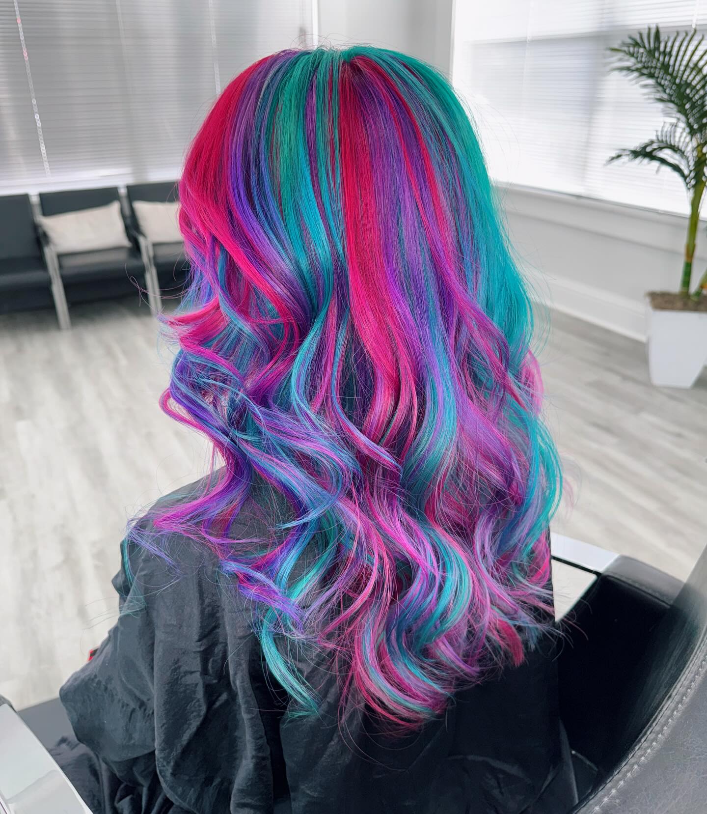 Because we all need a little color in our lives โจ
โก๏ธ Swipe for the before and processing
My muse @sk1tt.less โค๏ธ
She always requests something different when she sits in my chair & I love it! How fun are vivids?
#tampahairstylist #vividhaircolor #tampasalon