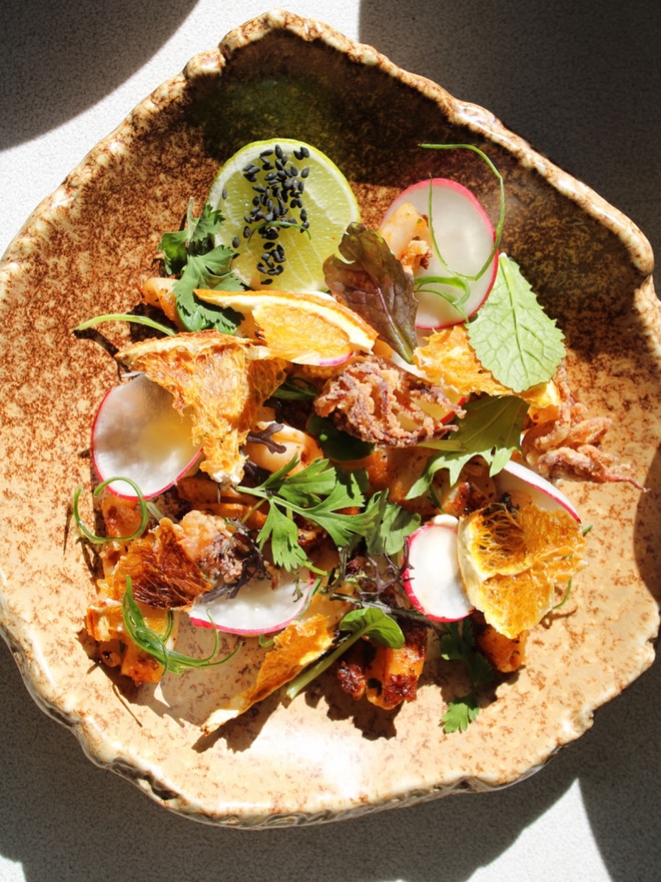 🦑 Summer on a Plate: The Calamari Salad
Looking for the ultimate Summer refresh? Skip the heavy meals and dive into our Crispy Salt & Pepper Calamari Salad. 🥢
We’ve paired perfectly seasoned, crunchy calamari with fresh baby leaves, exotic tomatoes, and red onion – all tied together with our signature, zesty Tamarind Dressing. It’s light, bold, and packed with that essential Umami zing.
Lunch is served. See you on the terrace?
👇 Want a bite? Click the link in our bio to secure your table and taste the crunch of Summer!
#urbanumami #calamarisalad #asianfusion #summervibes #tamarindzing