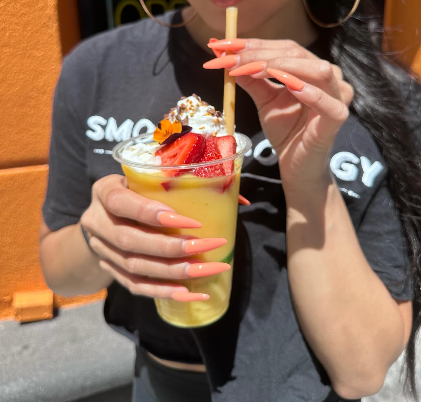 Thirsty AF. 😈
Free upsize to your smoothie from 12pm-4pm!
💜Imagine Dragonberry: dragonfruit, strawberry, lime
💚Matcha My Vibe: matcha, banana, spinach, vanilla
💛Jackpot: jackfruit, mango, pineapple, lime
💖Basic Beach: strawberry, banana
💙Vitamin Sea: passionfruit, mango, blue spirulina, lime
🤎Cacao-abunga: banana, Medjool dates, almond butter, cacao, sea salt
#thirstythursday #thursday #thursdayvibes #smoothies #healthy #protein #lasvegas #health #healthandwellness #lasvegaslocals #lasvegasfoodie #lasvegasfood #wellness #lifestyle #vegan #wellbeing #wellness #unlv #unlvrebels #fitness #fit #healthiswealth #lasvegasinfluencer #lasvegasbusiness #smoothiebowls #thirstday