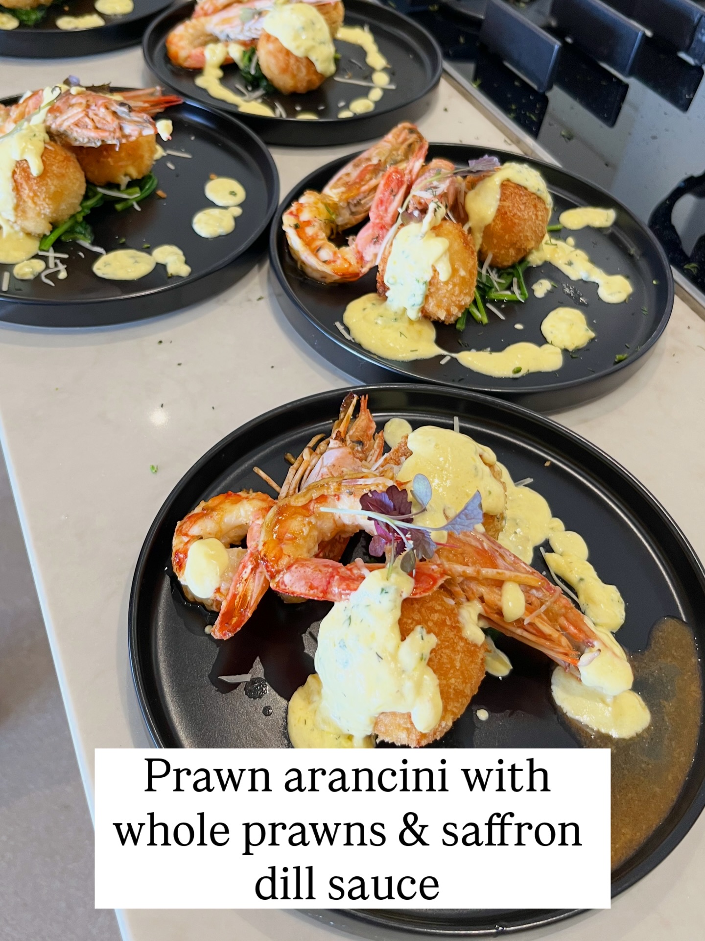 When your private chef gives you choices, you get to eat exactly what you like.
This was the first option selected by my clients over the holidays.
We created the menu together and my client sent it on to her guests to select their lunch. A restaurant at home experience with a carefully designed menu with delicious food and impeccable service.
#privatechefballito