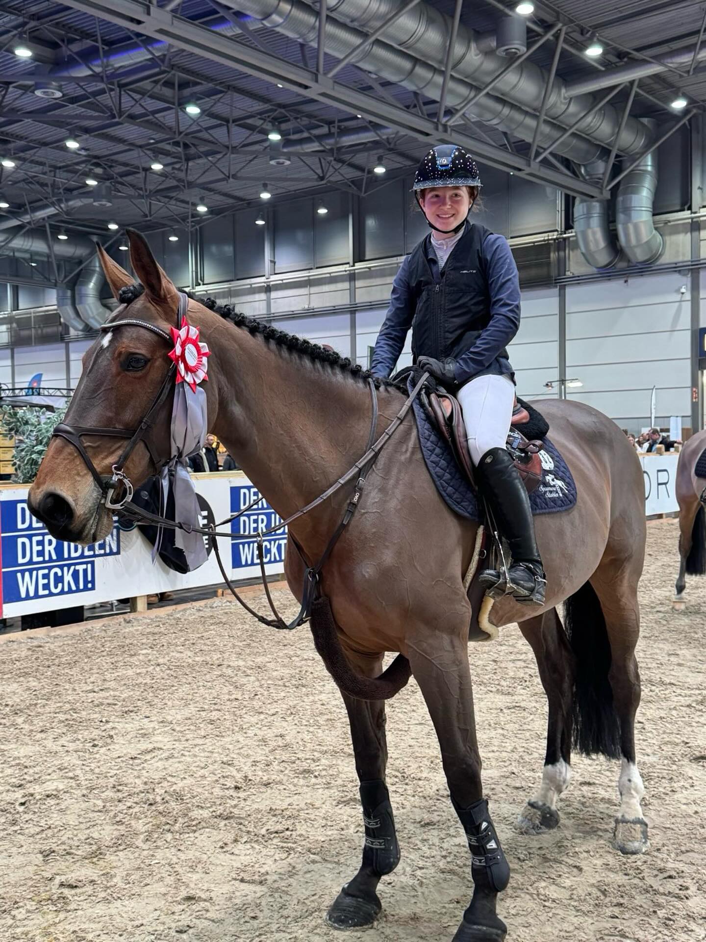 A huge Rockport congratulations goes to Rockportian Arielle, who was recently called up on international duty in the 5* World Cup showjumping show in Leipzig, Germany.
Arielle achieved a phenomenal 2nd place result at the event, embracing her opportunity to represent her country. What a wonderful achievement - keep up the great work Arielle.