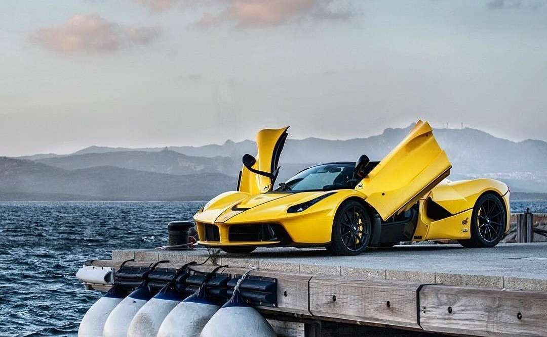 LaFerrari Aperta with a view
#ferrari #luxury #cars #supercar #Automotive #laferrari #seaside