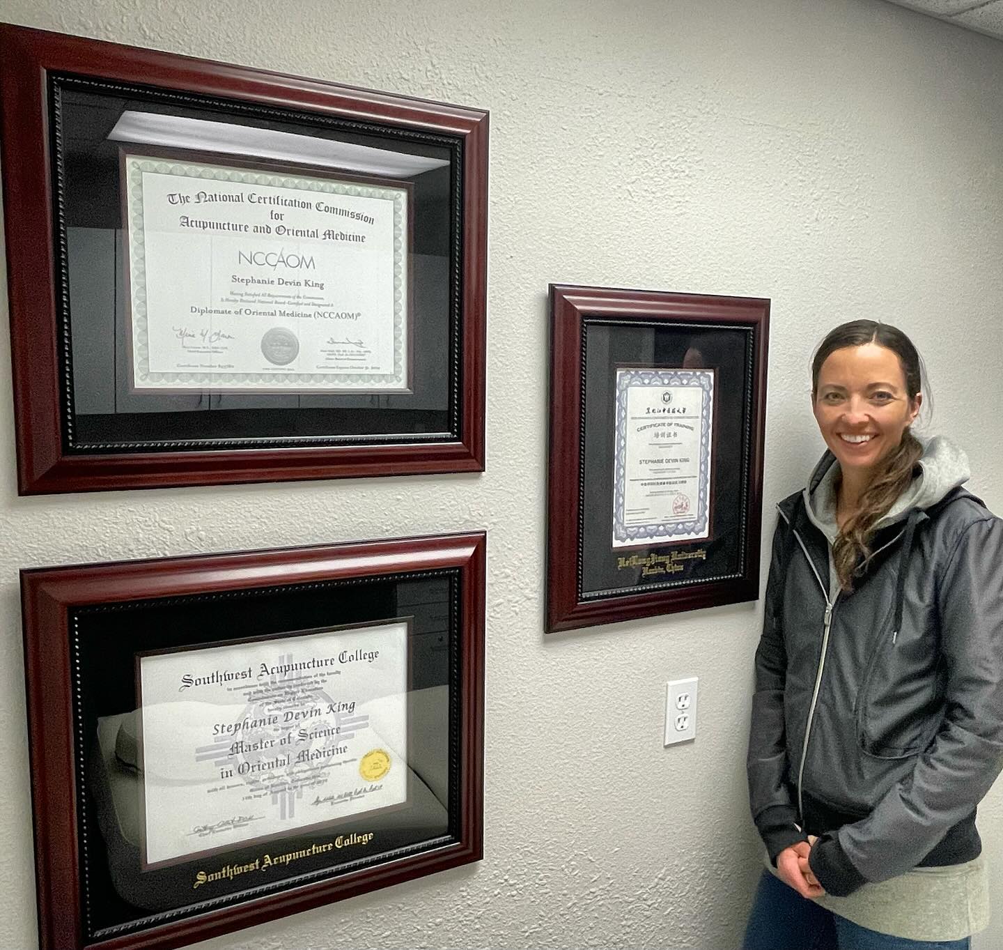 ✨ Meet Stephanie King, Fertility Acupuncturist at Moment Wellness ✨
Stephanie King, L.Ac., is the founder and acupuncturist at Moment Wellness Acupuncture in Conifer, Colorado, specializing in fertility acupuncture and women’s health. She supports individuals and couples through natural fertility support, IVF/IUI acupuncture, hormonal balance, cycle regulation, stress reduction, and pregnancy support using evidence-informed Traditional Chinese Medicine.
Whether you’re trying to conceive naturally or alongside assisted reproductive care, Stephanie offers compassionate, personalized care to help your body find balance and optimize fertility.
📍 Conifer, CO
🌿 Fertility • Women’s Health • Acupuncture
#FertilityAcupuncture #FertilitySupport #IVFAcupuncture #WomensHealthAcupuncture #MomentWellnessAcupuncture #StephanieKingLAc #ChineseMedicine #HolisticFertility #PCOS #Endometriosis #Pregnancy #EvergreenCO #BaileyCO #DenverFertility #ConiferCO