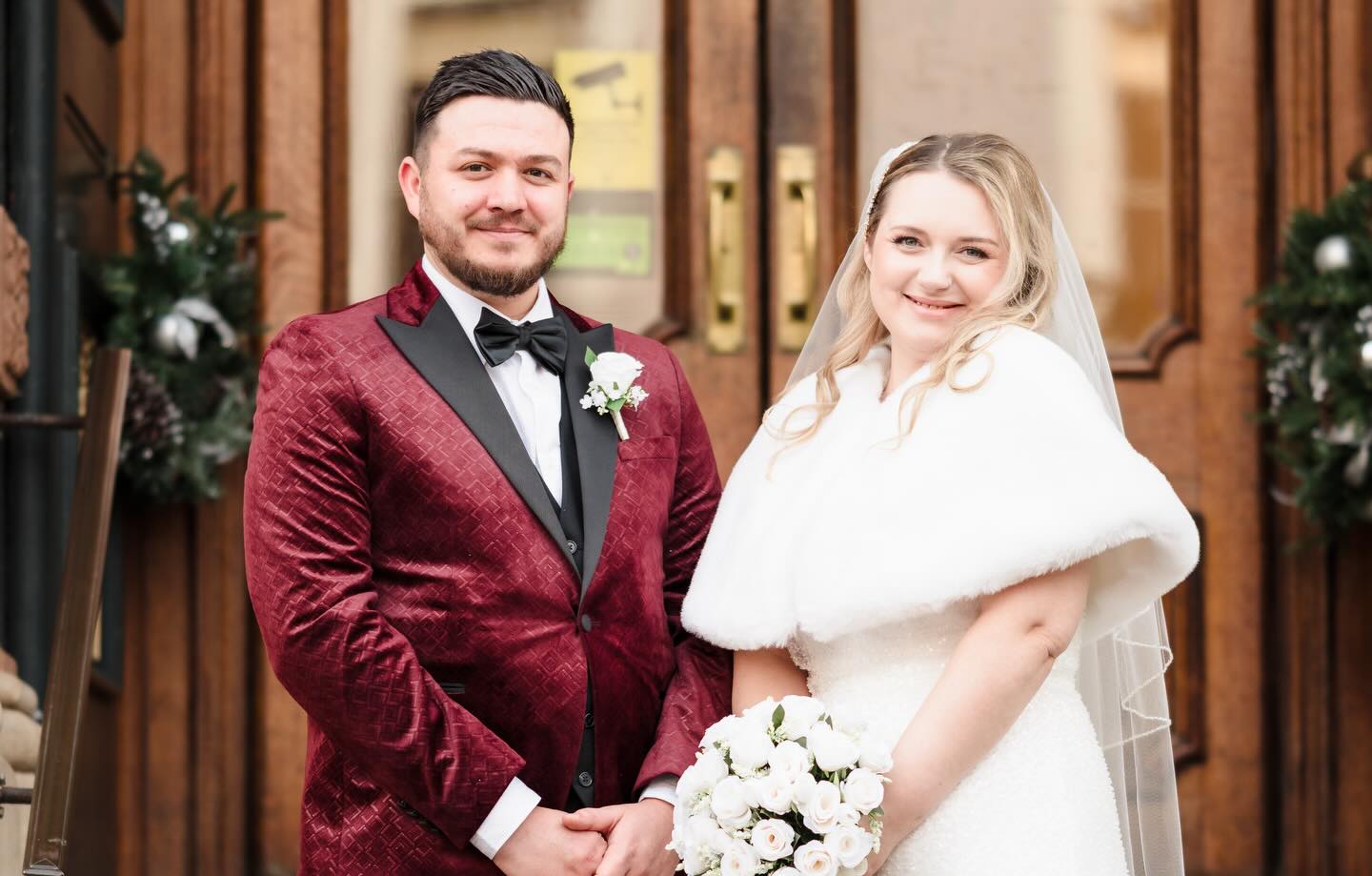 A beautiful couple, getting married just 3 days before Christmas. Such a magical time to get married. I was honoured to be asked to photograph their wedding. Ceremony was Ipswich town hall and reception was The Botanist Ipswich.