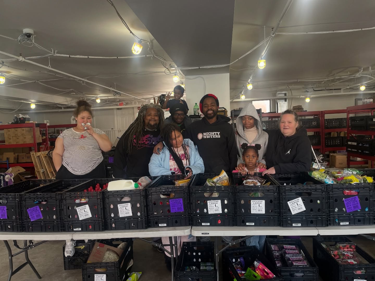 In remembering the works of #mlk for #mlkdayofservice our own @saltytruthphilly teamed of with @mightywriters to give out food to the community we hope you are giving back to your community as well. #giveback #civilrightsmovement #martinlutherkingjr