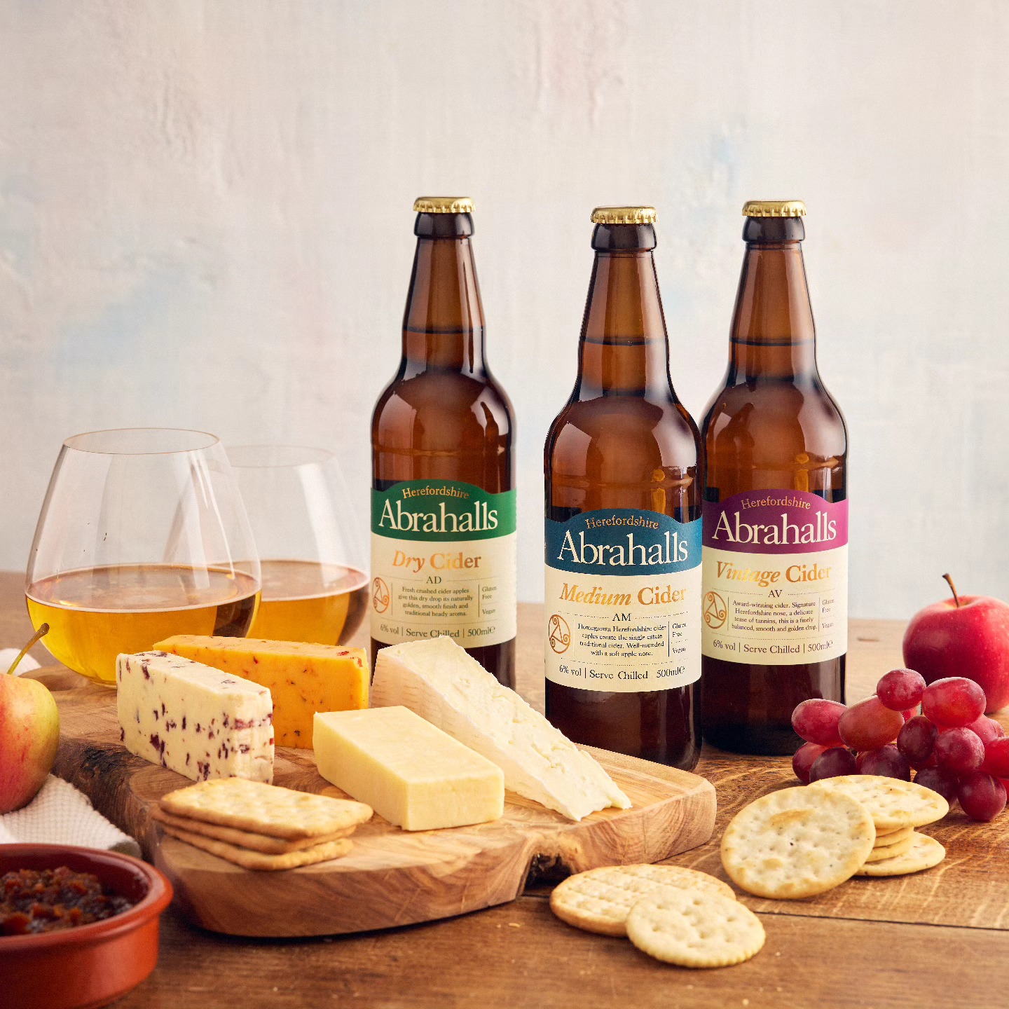 🍎 From Pip to Pint 🍏
We visited Herefordshire to uncover the story behind one of the UK’s most authentic cider producers: Celtic Marches. Family run, female led and fully independent, they grow, press, ferment and bottle everything on site.
Their sparkling ciders are rooted in tradition and packed with bold personality.
👉 Tap the link in bio or visit:
www.drinkedition.co.uk/post/celtic-marches-generations-of-craft-one-pint-at-a-time
to read the full feature.
#CelticMarches #HerefordshireCider #UKCider #CraftCider #DrinkEdition #FromPipToPint #BritishDrinks #SupportIndependent #FamilyRun #FemaleLed #CiderLovers