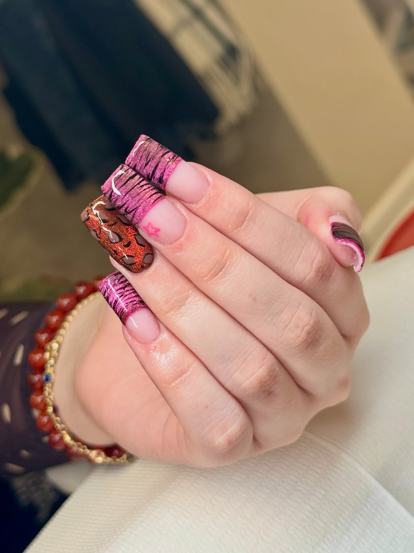 I loved the inspiration my client came to me with, Y2K + animal print was my favourite inspo for 2025 and I love to see it carried into 2026!
My client had a full acrylic removal of foreign product, assessment and application followed by customised art from her inspiration. 🤩
It’s very important that you choose the right salon for you, and ensure that your tech has your nail health at heart ❤️
🏠Madison Beauty Studio
📍488 Ashley Road, Poole
📲Bookings via DMs/Link in bio
https://www.fresha.com/book-now/madison-beauty-studio-ua729ujr/all-offer?share=true&pld=2701690
#poolenailsalon #nailspoole #nails #poolesalon