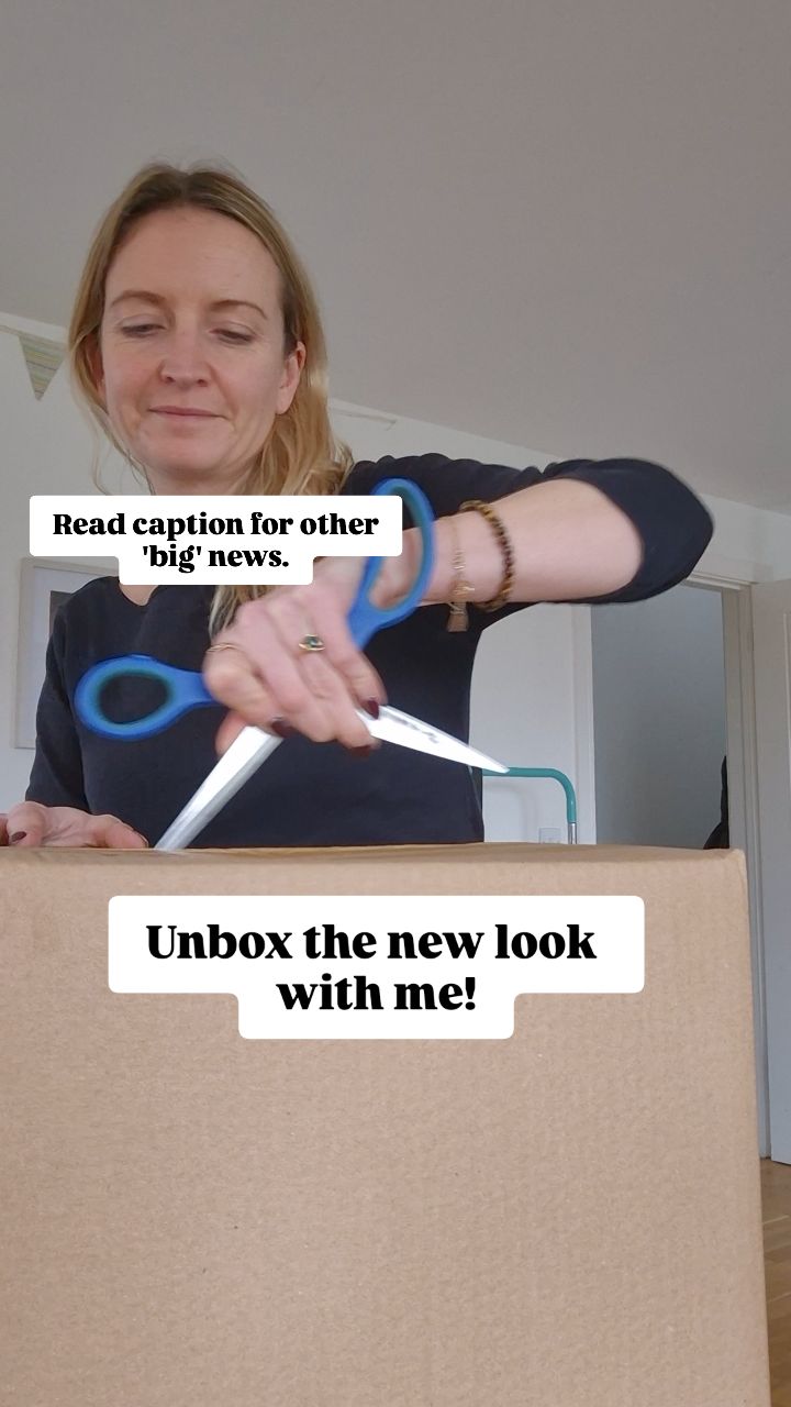 Unbox the new look with me! 📦✨
I’ve been working hard on this "little upgrade" and I’m so happy! These new labels are waterproof, durable, and make pouring those essential oil refills so much easier.
I’m also thrilled to share that a very well-known farm shop,@jollynicefarmshop will be the first to sell these diffusers with the new label upgrade. They will also be expanding my range on a trial basis from just candles to my car diffusers, full sized diffusers, Pillow Spray and my Focus and Cleanse sprays (eeeekkk). Drop off today!
Pop by and shop in store with them or online, link in bio.
Which scent is your go to in diffusers? Comment below.
#Cotswolds #EssentialOils #MisneachRemedies #Unboxing #SupportLocal