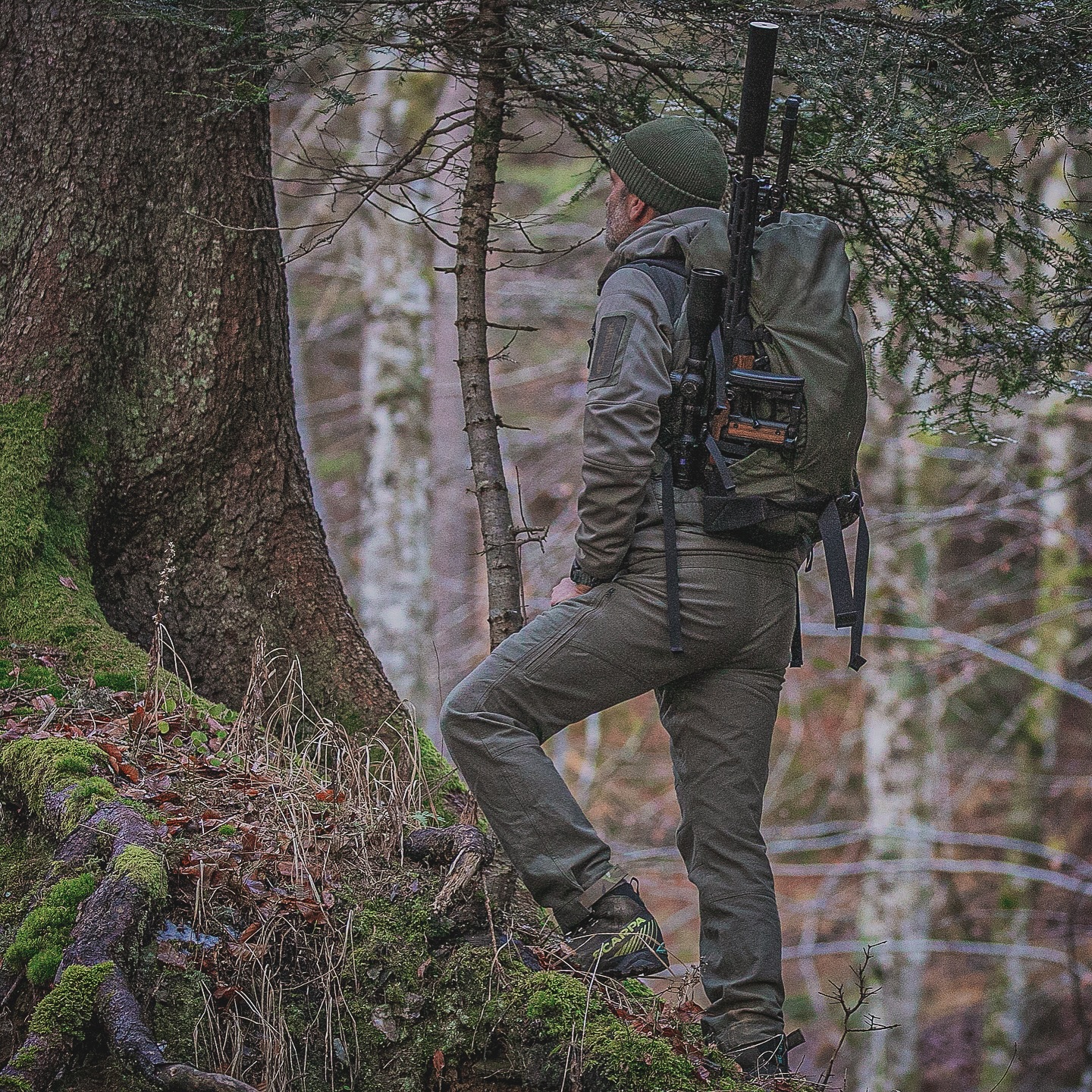 🇦🇹 Bequem. Robust. Verlässlich.
Die Carinthia Goldeck Pants @carinthiapro überzeugt dort, wo andere aufgeben: Hoher Tragekomfort, volle Bewegungsfreiheit und genug Widerstand für Wald, Fels und lange Tage draußen.
Eine Hose, die man nicht spürt – aber der man vertraut.
〰️
Comfortable. Tough. Reliable.
The Carinthia Goldeck Pants delivers where others fail:
Outstanding comfort, unrestricted mobility, and durability built for forest, rock, and long days outdoors.
A pair of pants you barely notice – but fully rely on.
#carinthia #goldeckpants #outdoorgear #hunting #mountains forest robust comfortable fieldtested