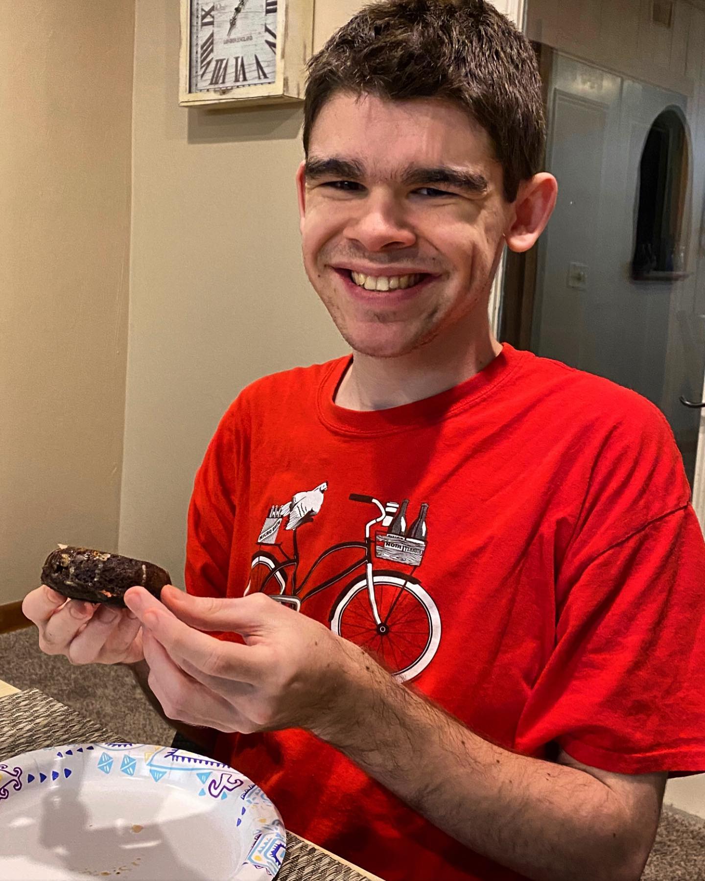 Keepin’ That Smile Wide! 😀
Derek may have daily trials to face - maybe more than others - but he never fails to keep a smile on his face! Chocolate def helps with that! 😂 🍫
TELL US what helps YOU keep a smile on your face from day to day?! Comment below! #commentbelow #comment