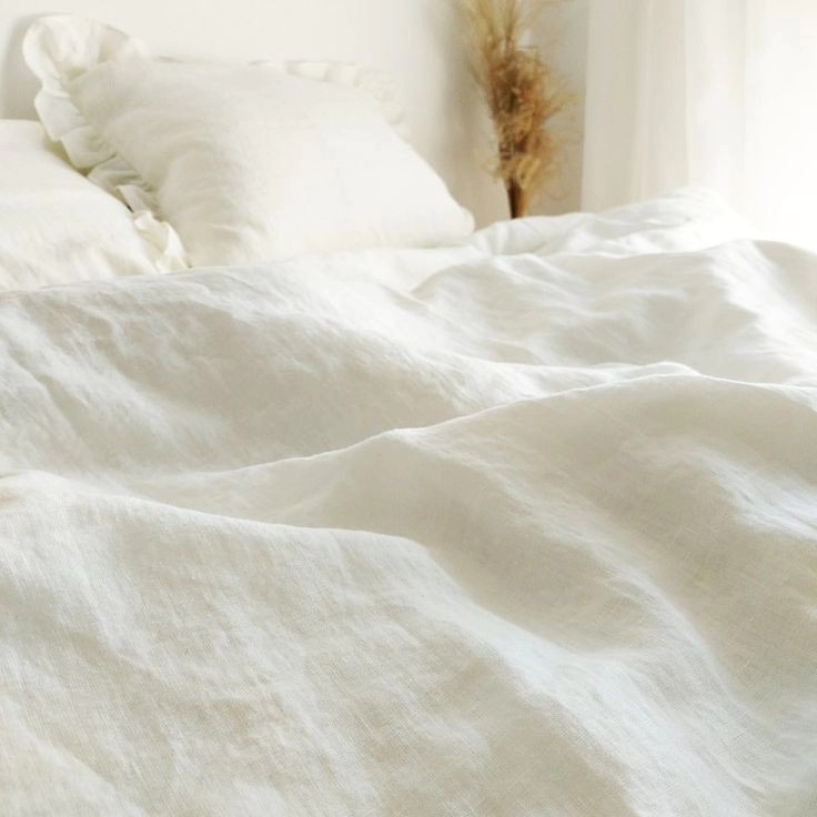 #TKF 3000 Hours of sleep per year.
🪡🪡🪡We got you 🤜🤛🖤
Sustainably Made 100% European Flax linen bedding.
Indian Organic Home Textile Company
Visit us at www.thekarurfabrics.com