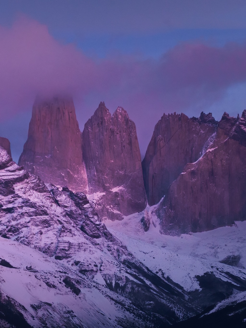 Pumas de la Patagonia, avistarlos y fotografiarlos es posible para vos :) ✨
SAFARI FOTOGRÁFICO PARA MUJERES
-05-09/09/2026 Torres del Paine, Chile 𓃮✮
🔥ÚLTIMOS CUPOS!🔥
En los safaris fotográficos para mujeres nos sumergimos en plena naturaleza, afinando la mirada y practicando en el terreno.
Junto a guías expertos, biólogos y rastreadores nos adentraremos en lugares donde la fauna se muestra en todo su esplendor, aprenderás acerca del comportamiento de la fauna, su hábitat, geografía y la historia que la envuelve.
Guiándote en cada toma, verás cómo tus fotografías cobran una nueva fuerza. Tus imágenes mejorarán mucho más rápido en los Safaris que estudiando únicamente la teoría.
También descubrirás cómo transformar tu pasión en algo más grande. Compartiré contigo lo que he aprendido sobre la fotografía como profesión, cómo construir un portafolio con intención, aprenderás a darle valor a tu trabajo y explorar caminos para vivir de lo que amas.
Te beneficiarás adquiriendo mayores conocimientos fotográficos, mayores conocimiento acerca del comportamiento de la fauna, aprenderás a utilizar la fotografía como herramienta para generar ingresos, formarás fuertes vínculos con otras mujeres y tendrás una vivencia de vida que recordarás con mucho amor siempre.
Cada Safari es una experiencia transformadora para conectar con la vida silvestre y crecer fotográficamente.
Comenta safari y te envío más información ㅤ♡
#lacamaraexplora #tufotonatgeo #bbcwildlifepotd